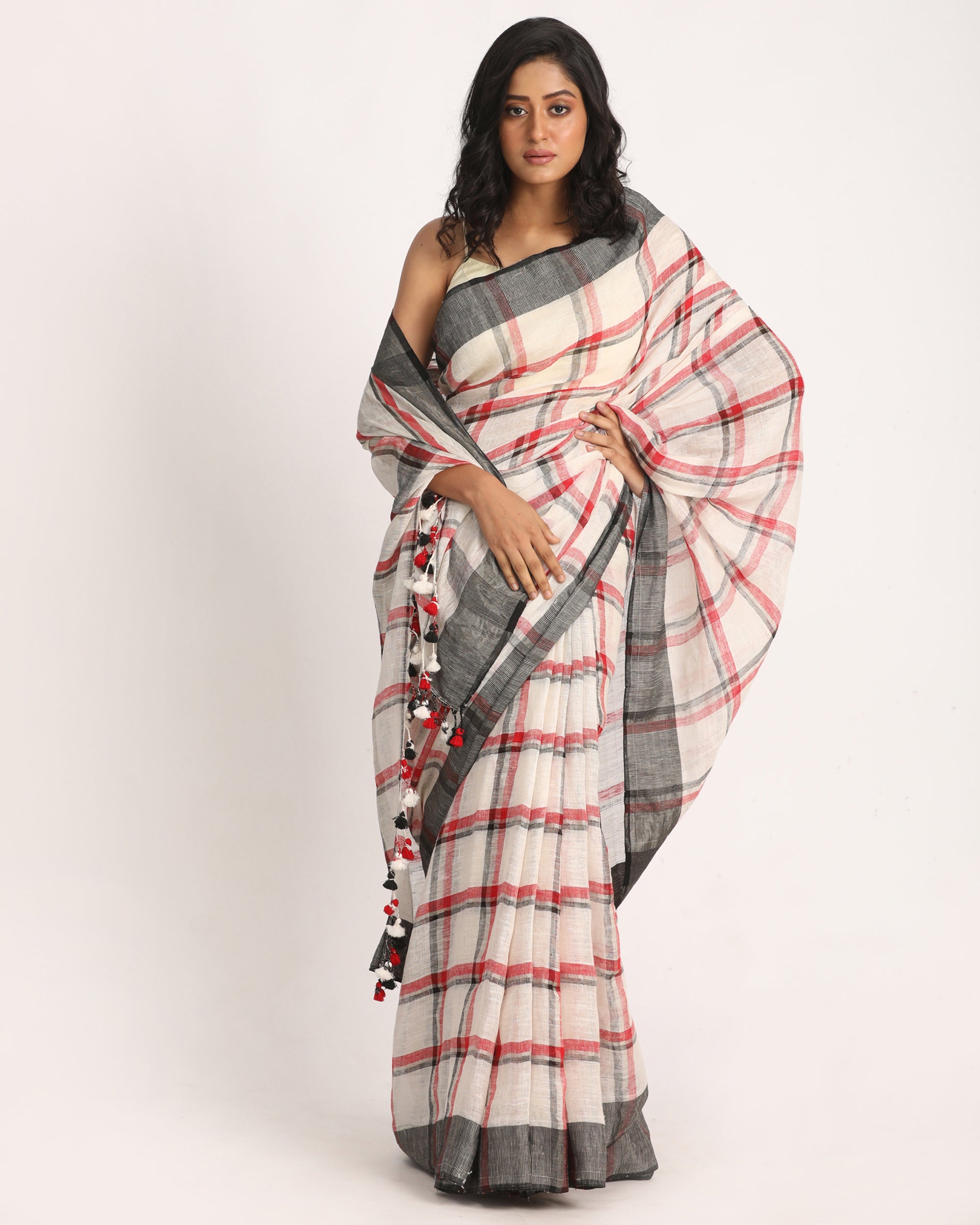Women's Off White Red Traditional Check Linen Handloom Saree - Angoshobha