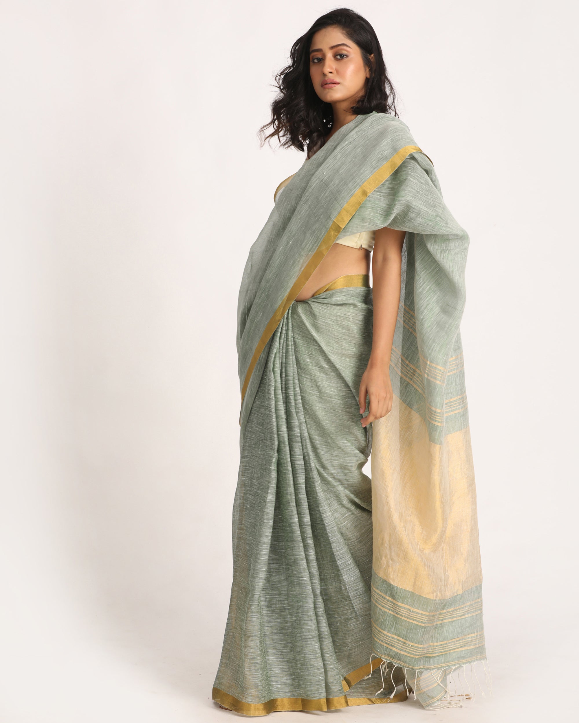 Women's Silver Green Traditional Handloom Tissue Linen Saree - Angoshobha