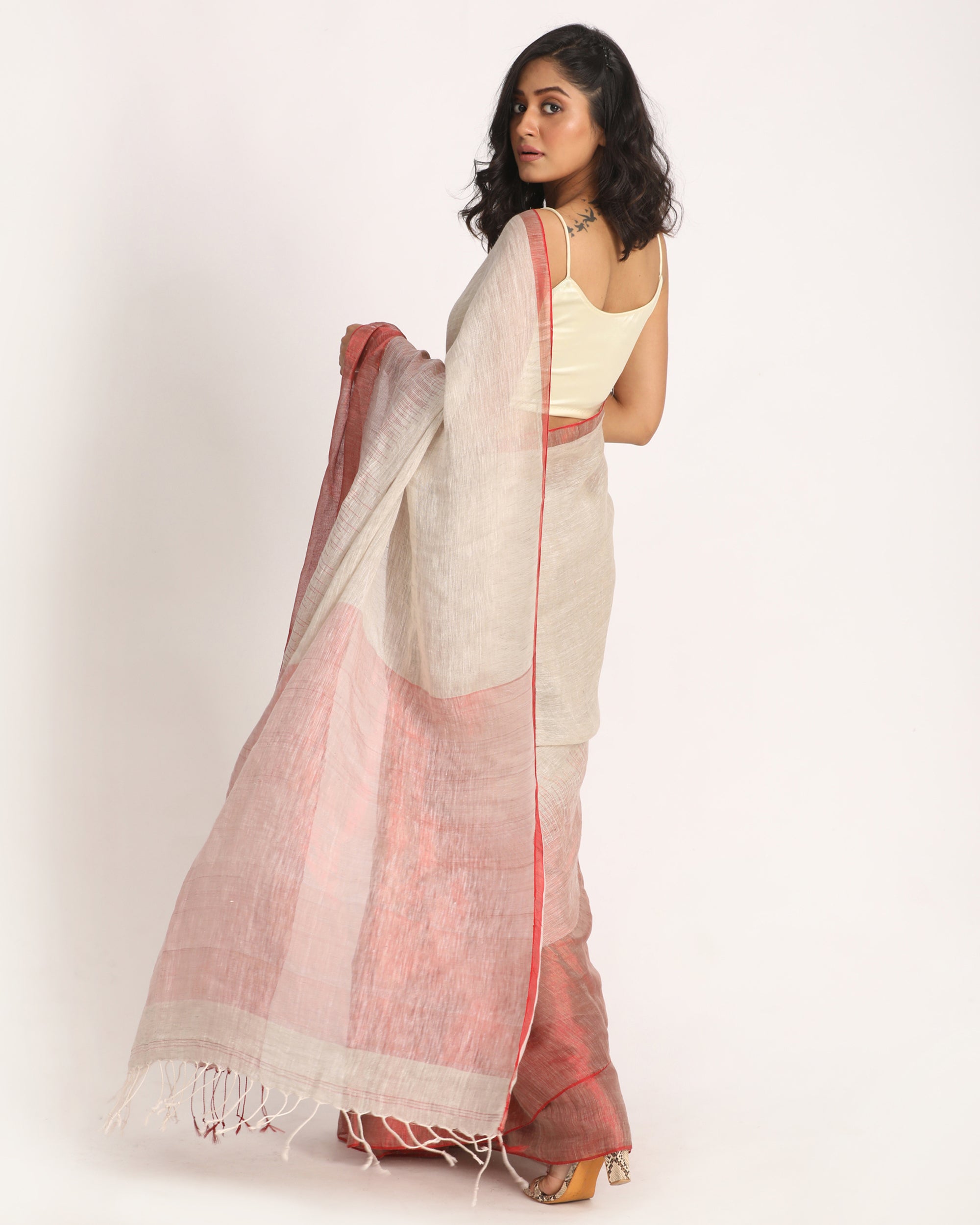 Women's Design Zari Border Light Grey Handloom Traditional Linen Saree - Angoshobha