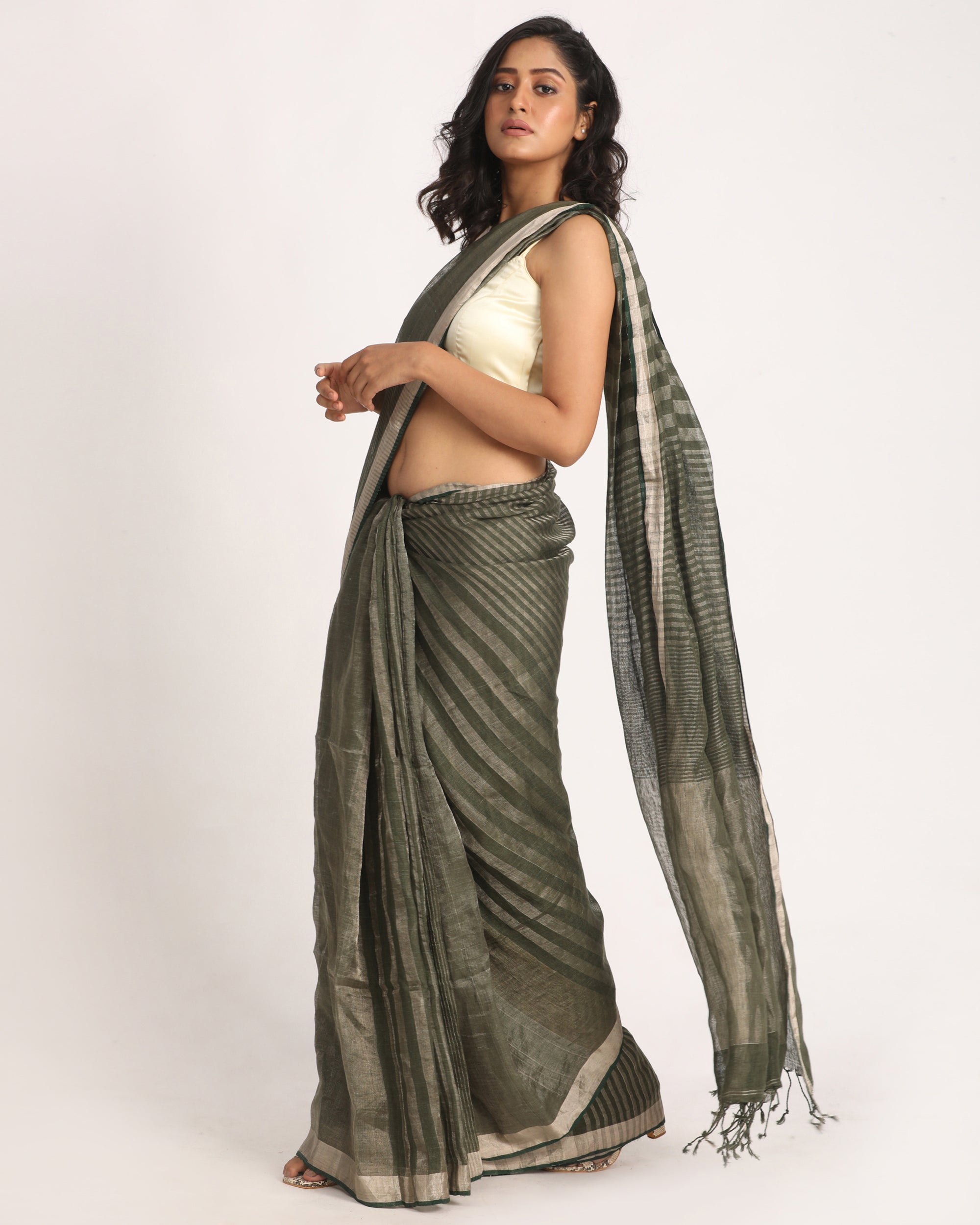Women's Dark Moss Green Traditional Check Linen Handloom Saree - Angoshobha