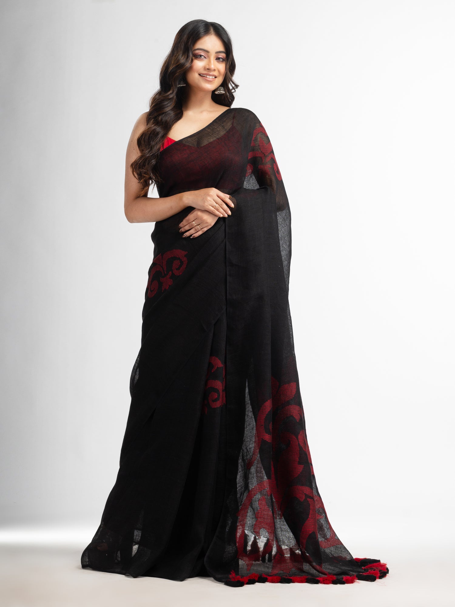 Women's Black jamdani handwoven linen saree - Angoshobha