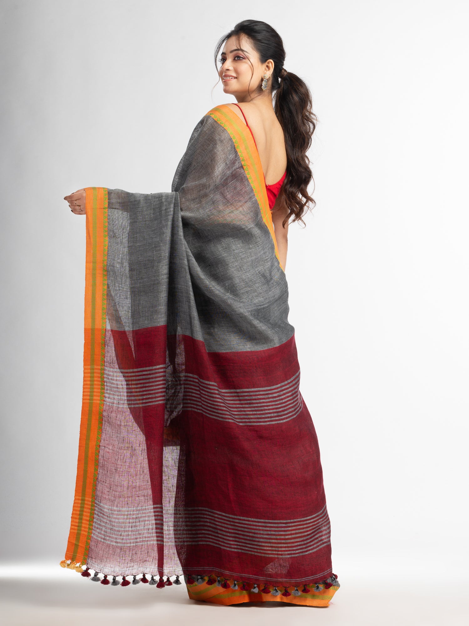 Women's Grey with red pallu in jacquard boeder handwoven linen saree - Angoshobha