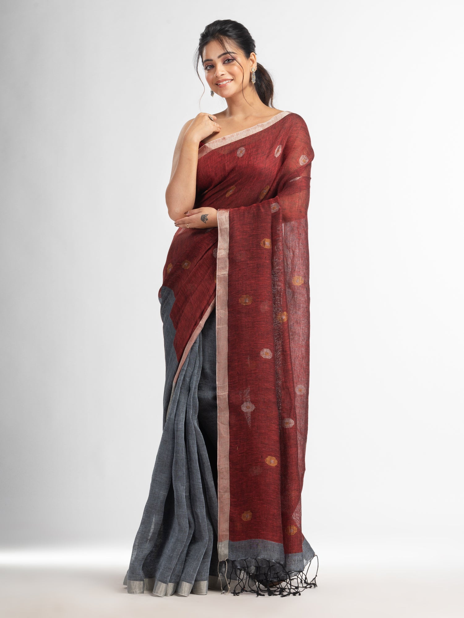 Women's Grey rust half and half with ball buti pallu in silver zari border handwoven linen saree - Angoshobha