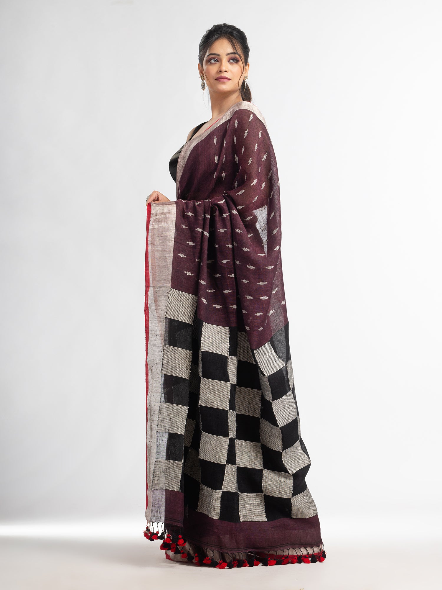 Women's Coffee brown all body buti with box pallu in silver zari border handwoven linen saree - Angoshobha