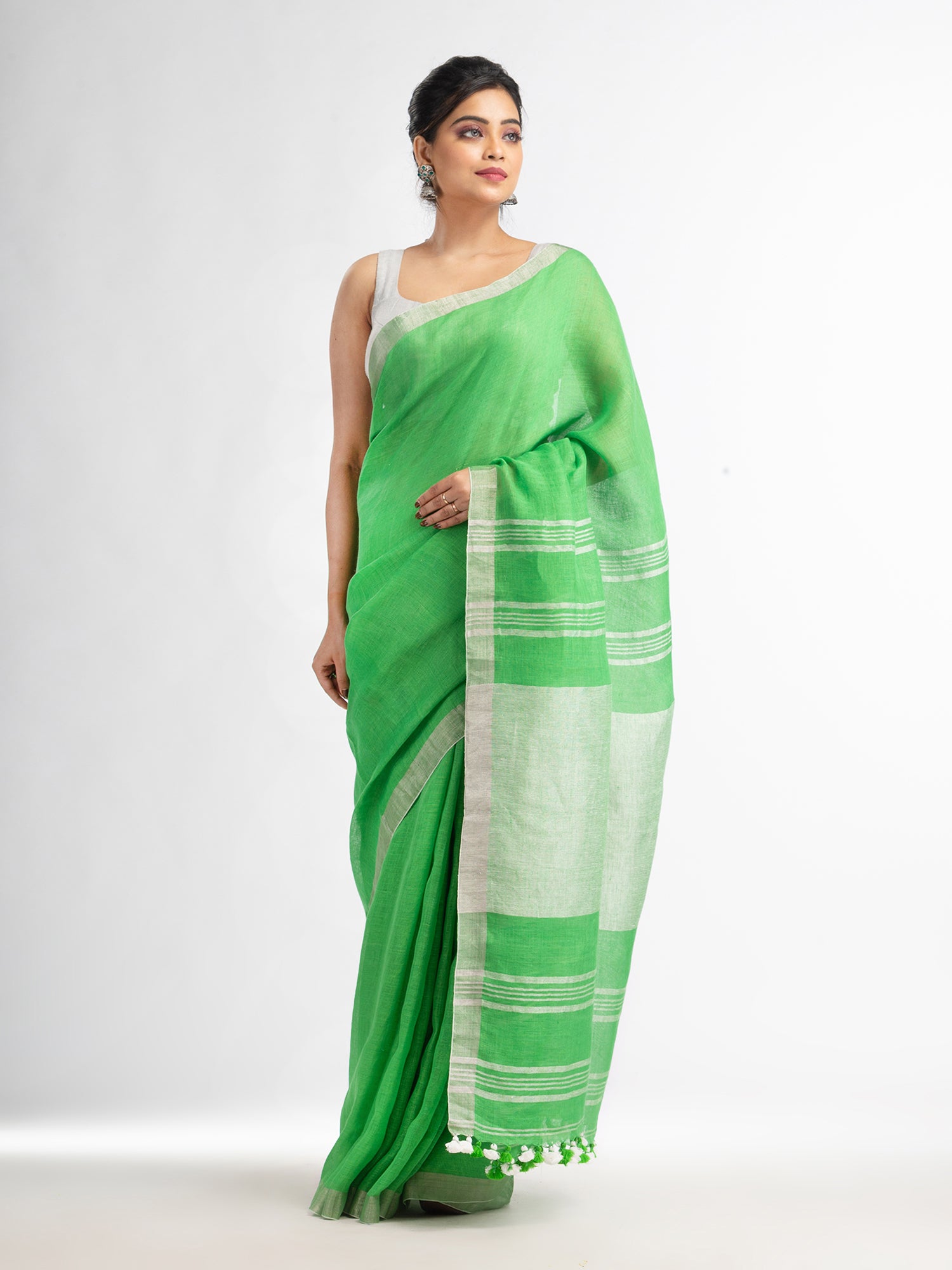 Women's Green with silver zari pallu in silver zari border handwoven linen saree - Angoshobha