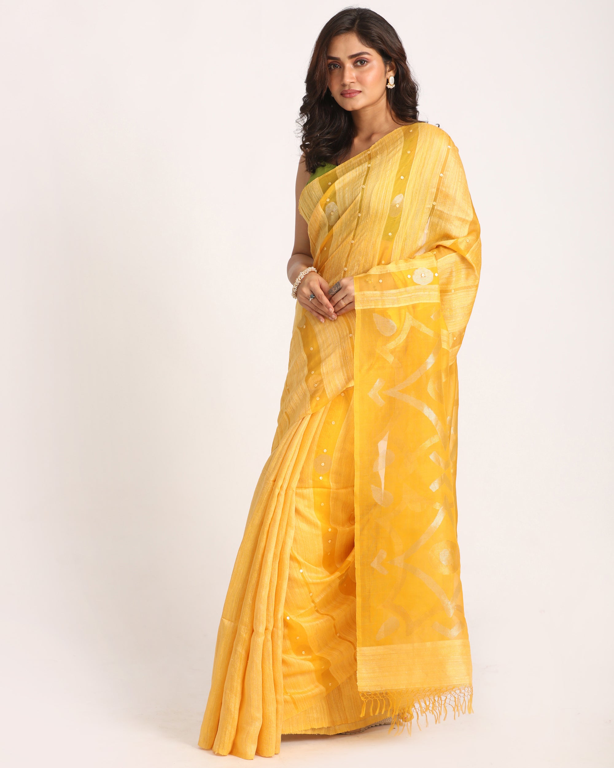 Women's Yellow Matka Silk Handloom Traditional Sequin Jamdani Saree - Angoshobha