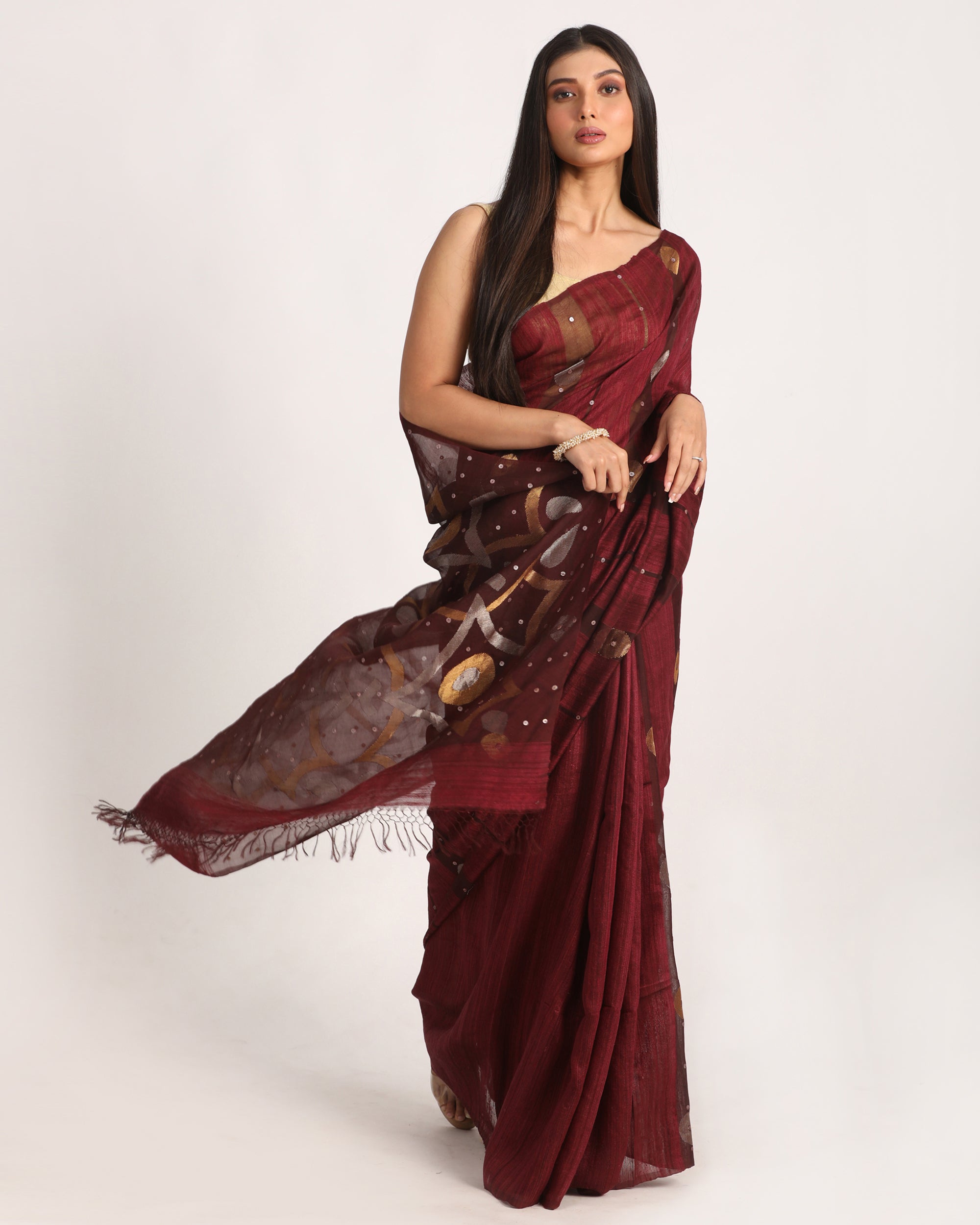 Women's Deep Maroon Matka Silk Handloom Traditional Sequin Jamdani Saree - Angoshobha