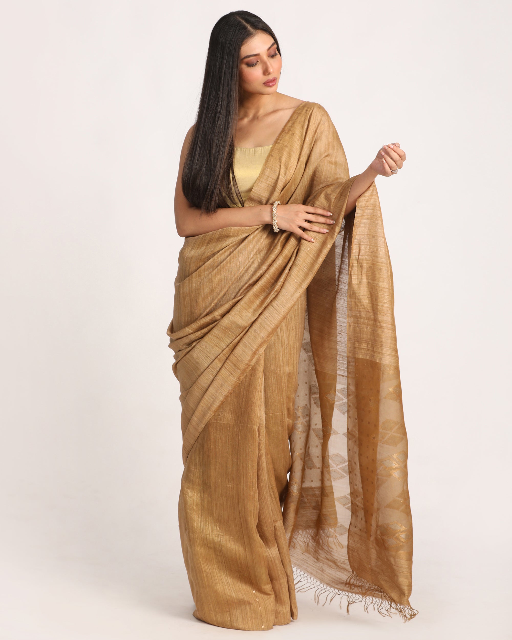 Women's Deep Tan Matka Silk Handloom Traditional Jamdani Saree - Angoshobha