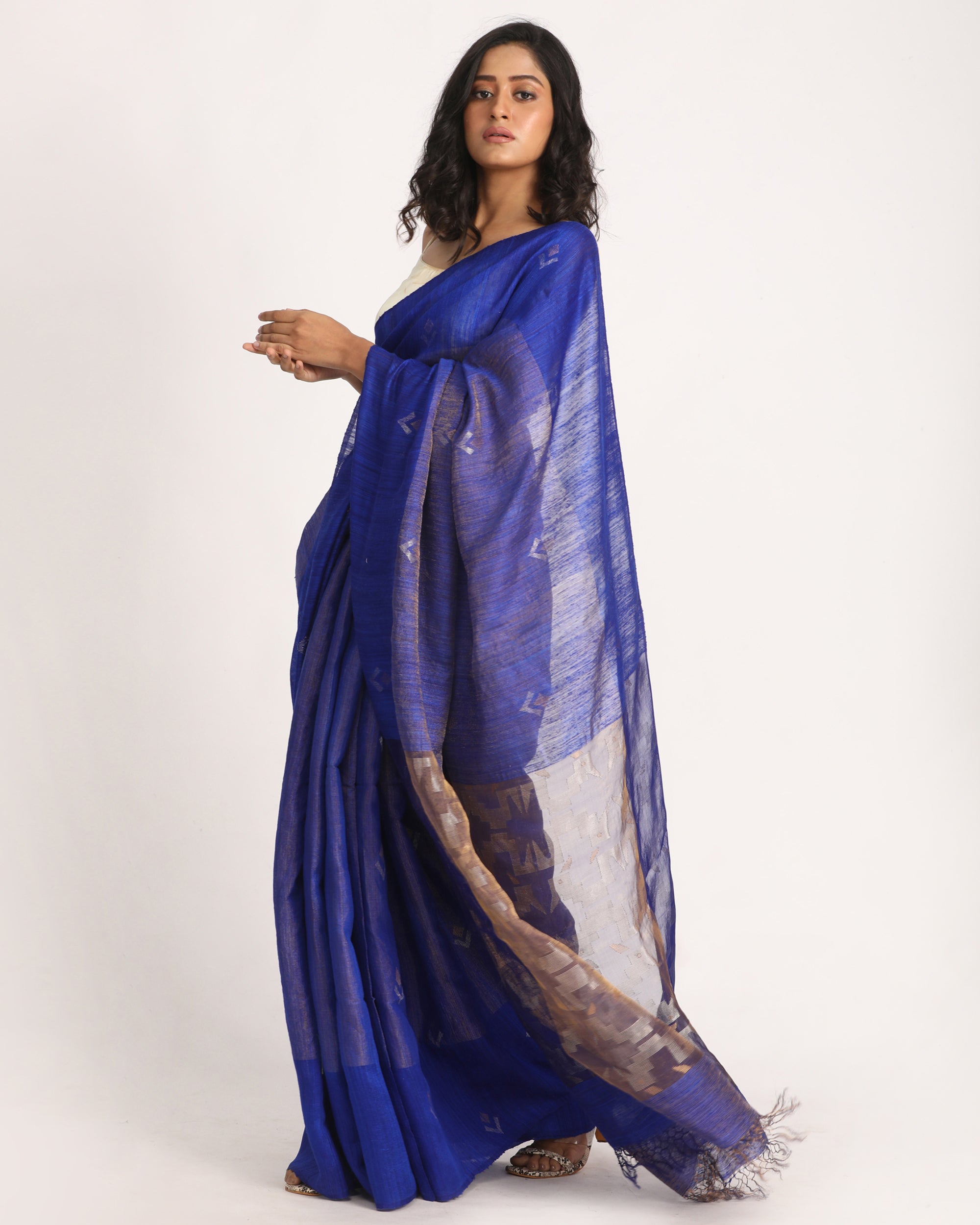 Women's Royel Blue Matka Silk Handloom Traditional Jamdani Saree - Angoshobha