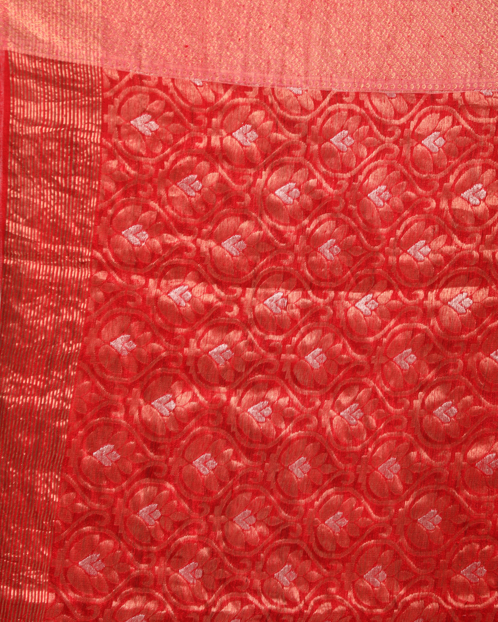 Women's Red Handloom Traditional Tangail Matka Silk Saree - Angoshobha