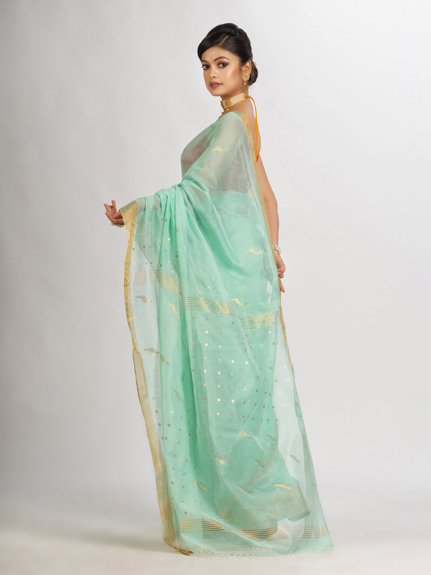 Women's Pastel Green Silk Cotton Pocket Chumki Jamdani handloom saree - Angoshobha