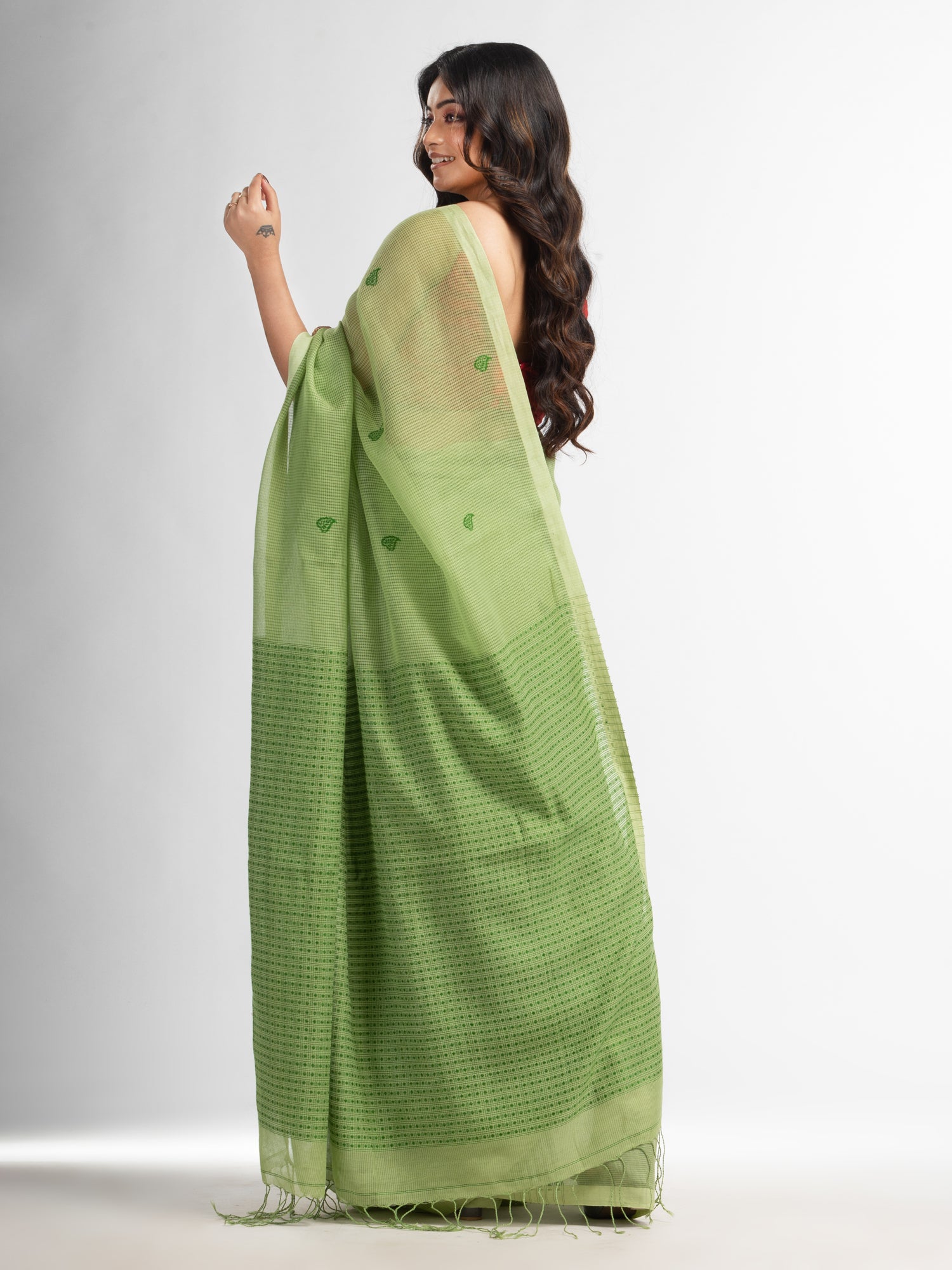 Women's Light Green resham cotton kota check all over Buti jacquqrd Pallu handwoven saree - Angoshobha