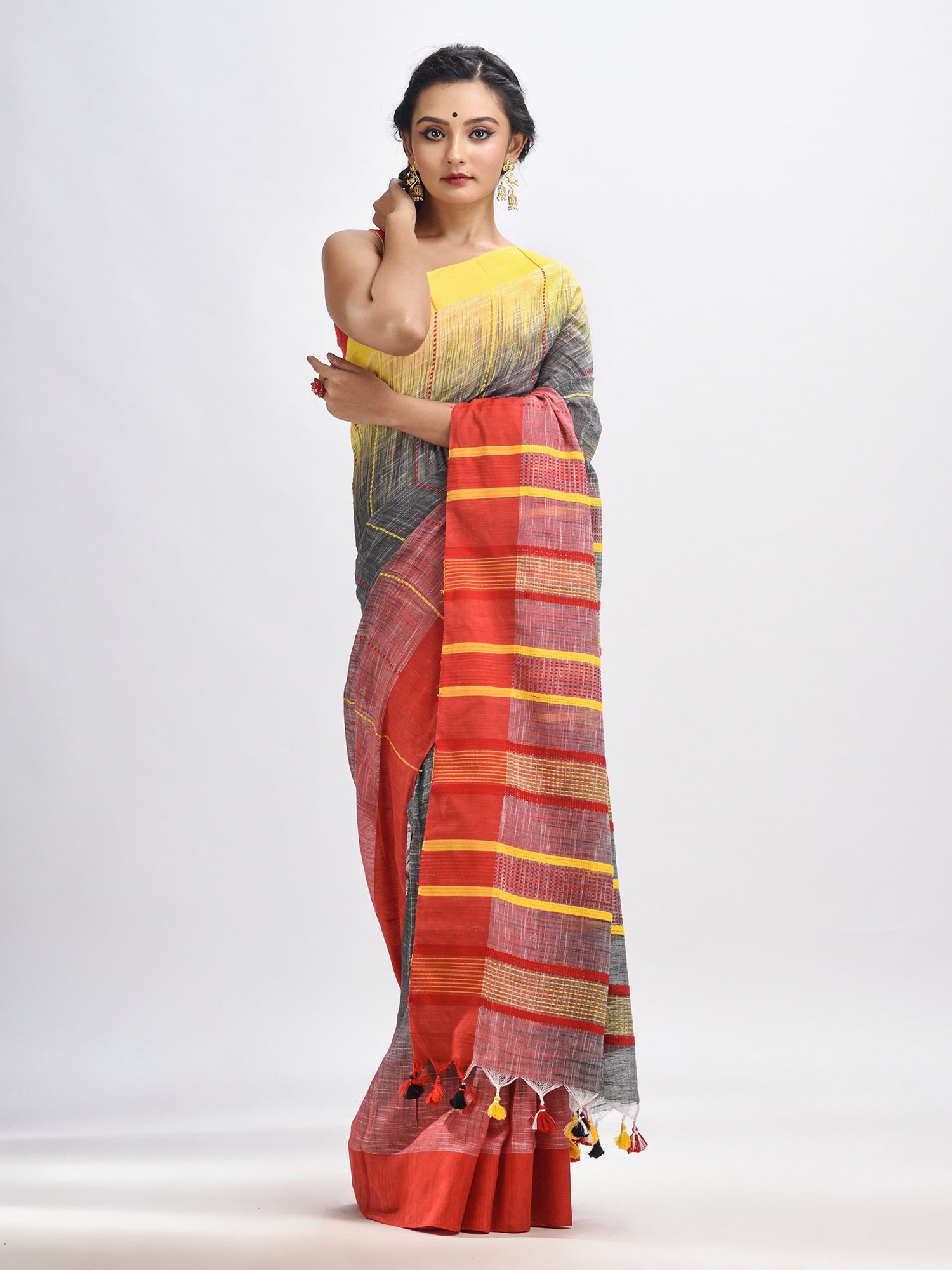 Women's Grey cotton tai dai with solid broder in multi colour pallu hondwaven saree - Angoshobha