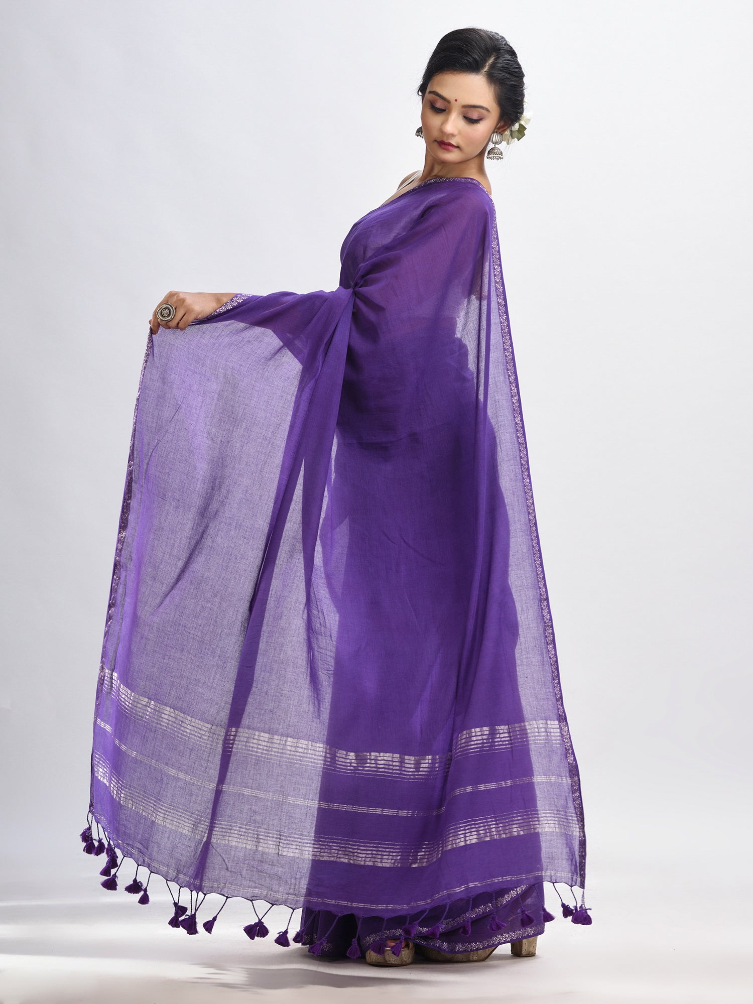 Women's Purple cotton with Jacquard Zari border and zari Stipe pallu handloom Saree - Angoshobha