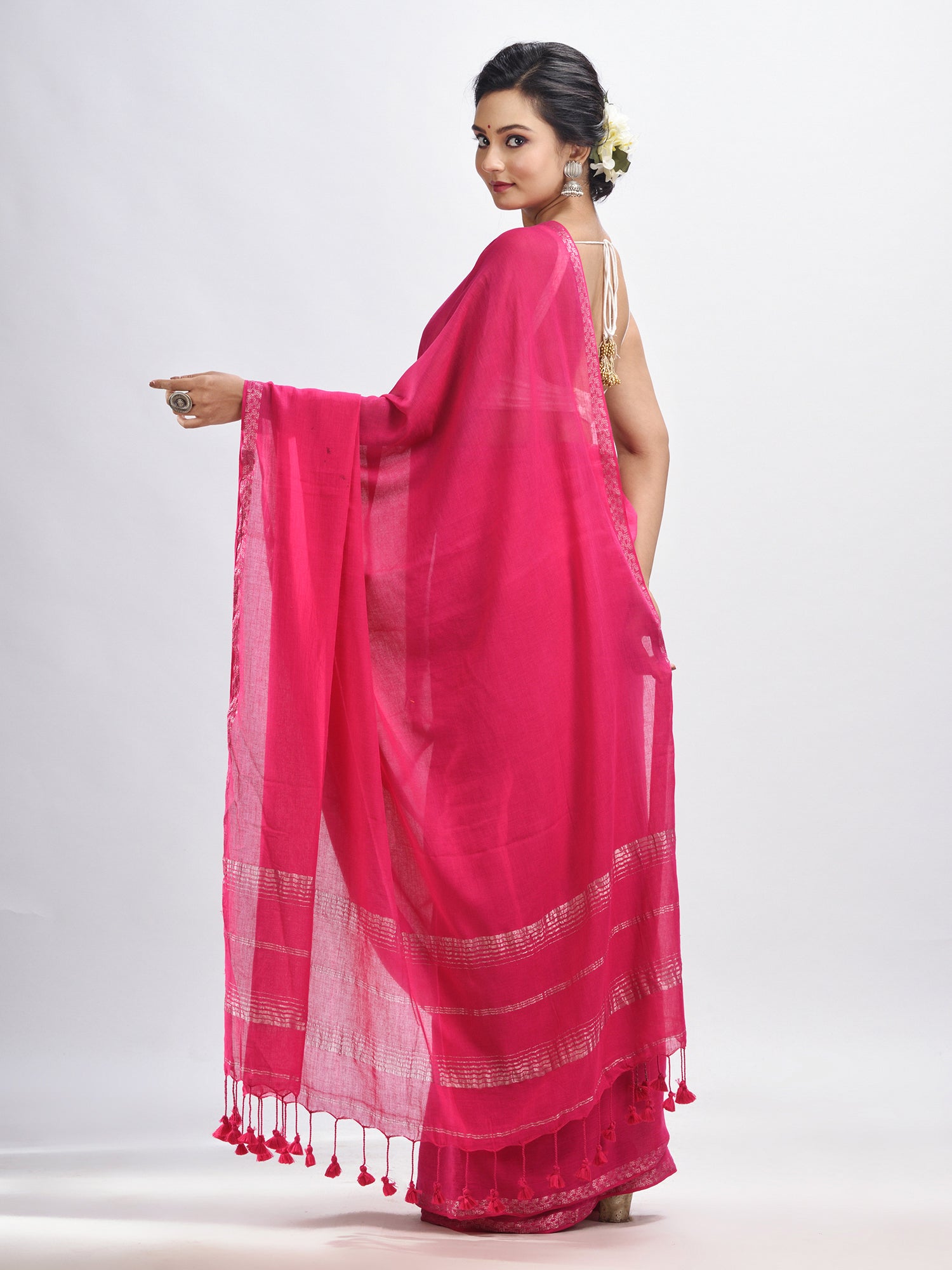 Women's Hot pink cotton with Jacquard Zari border and zari Stipe pallu handloom Saree - Angoshobha