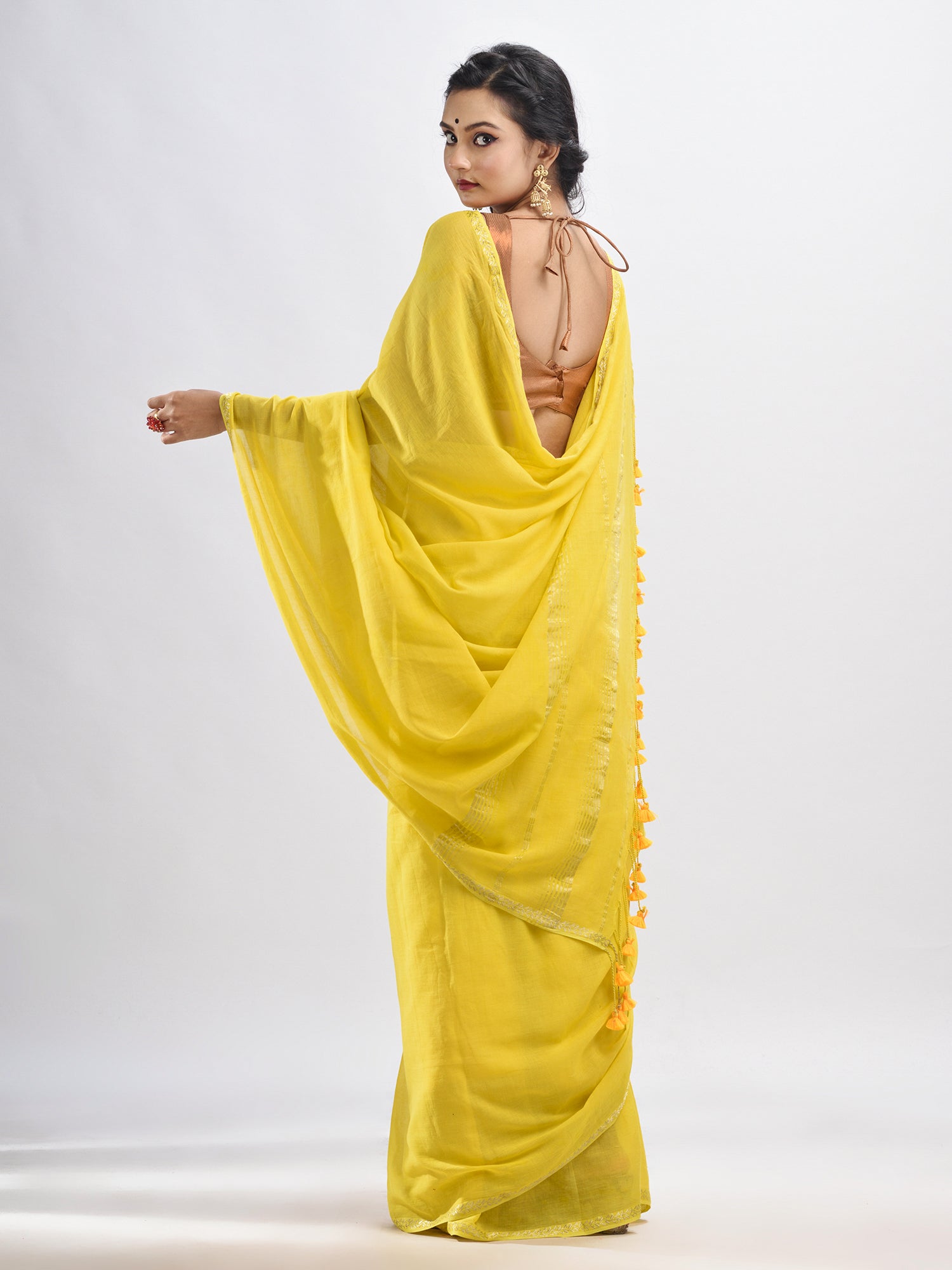 Women's Yellow cotton with Jacquard Zari border and zari Stipe pallu handloom Saree - Angoshobha