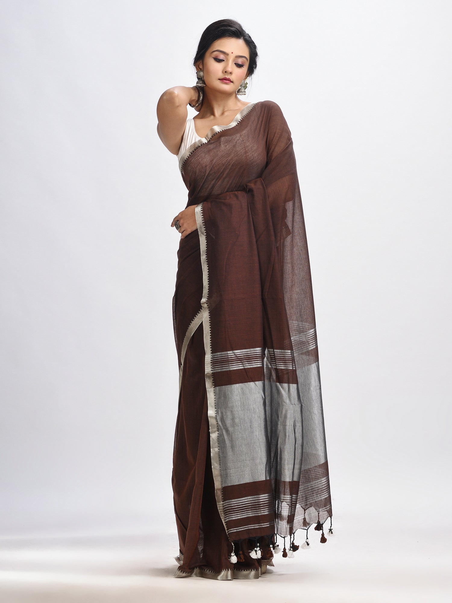 Women's Dark coffee Cotton with zari pallu and zari border handloom Saree - Angoshobha