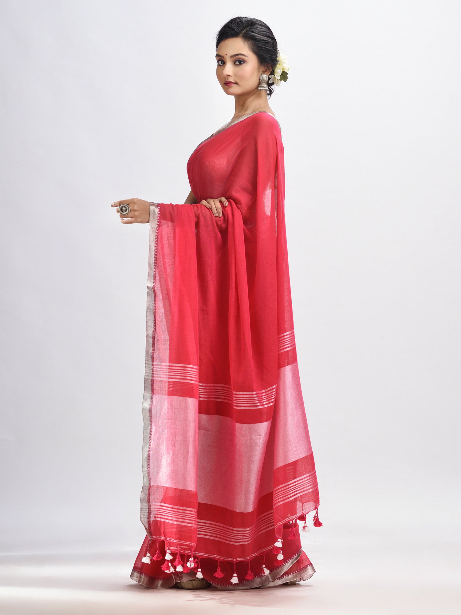 Women's Red Cotton with zari pallu and zari border handloom Saree - Angoshobha
