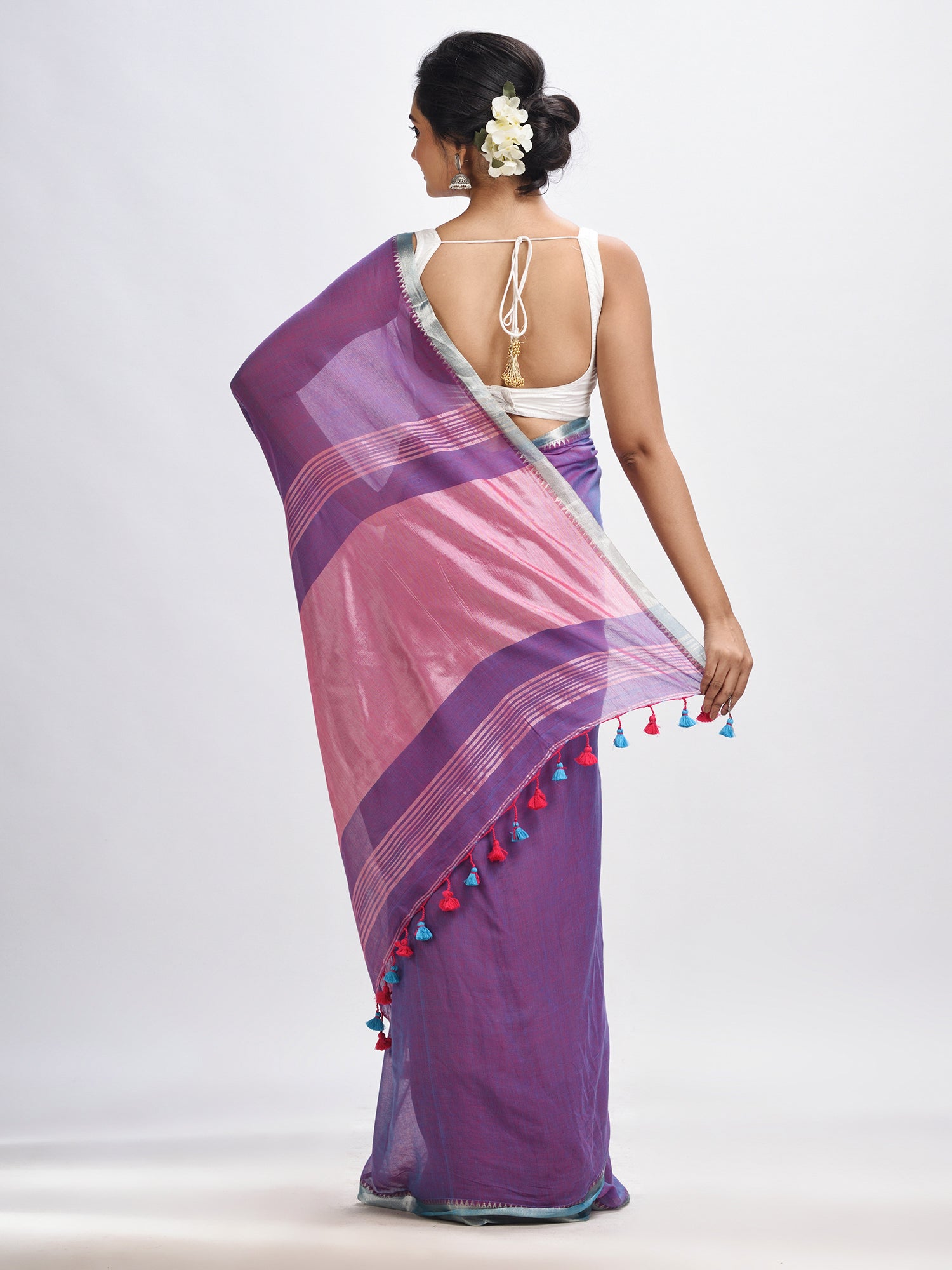 Women's Dark violet Cotton with zari pallu and zari border handloom Saree - Angoshobha