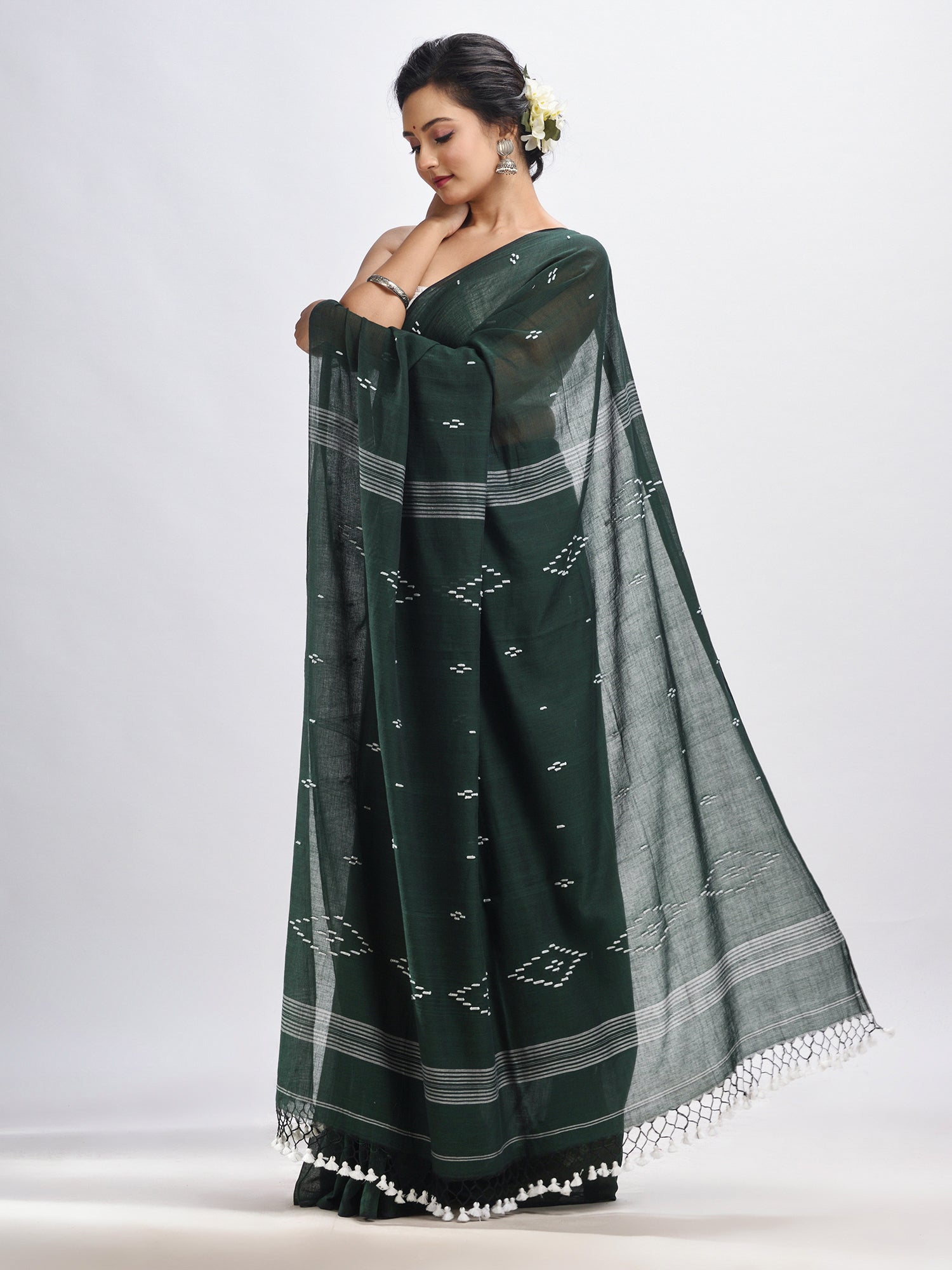 Women's Bottle green body buti Handloom Molmol Cotton Jamdani Saree - Angoshobha