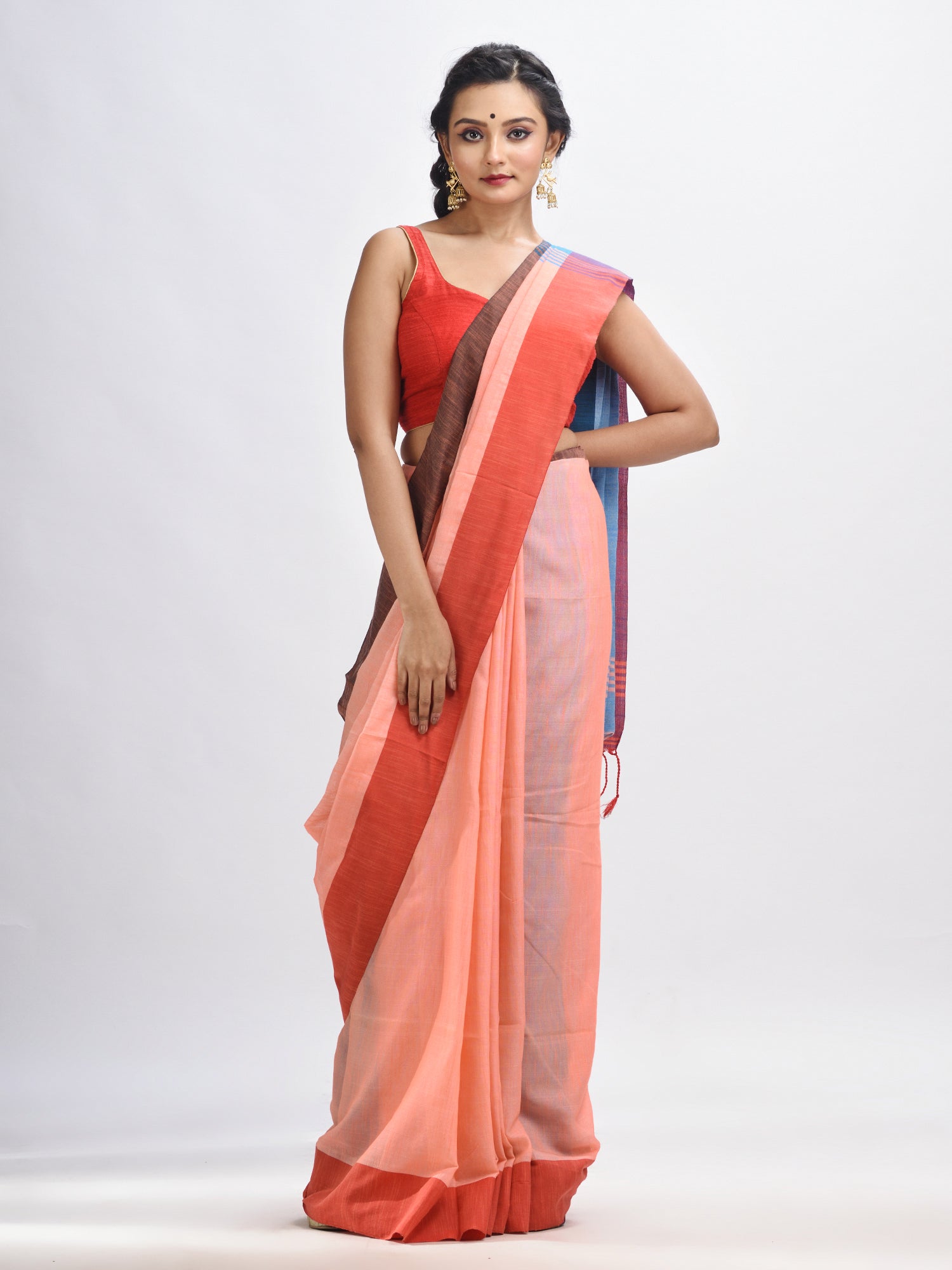 Women's Dark peach cotton with solid body in sky blue pallu handloom saree - Angoshobha