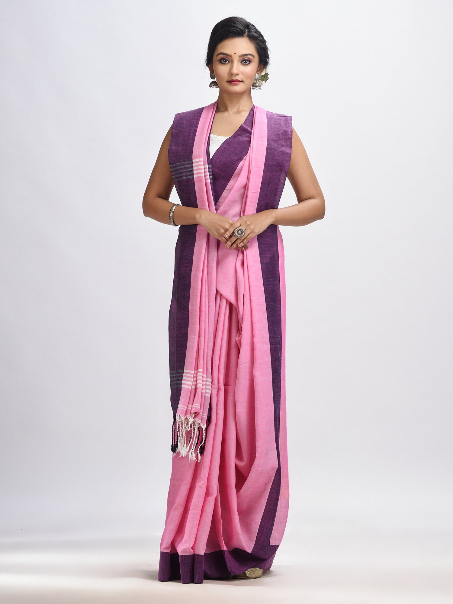 Women's Pink cotton solid body handloom saree - Angoshobha