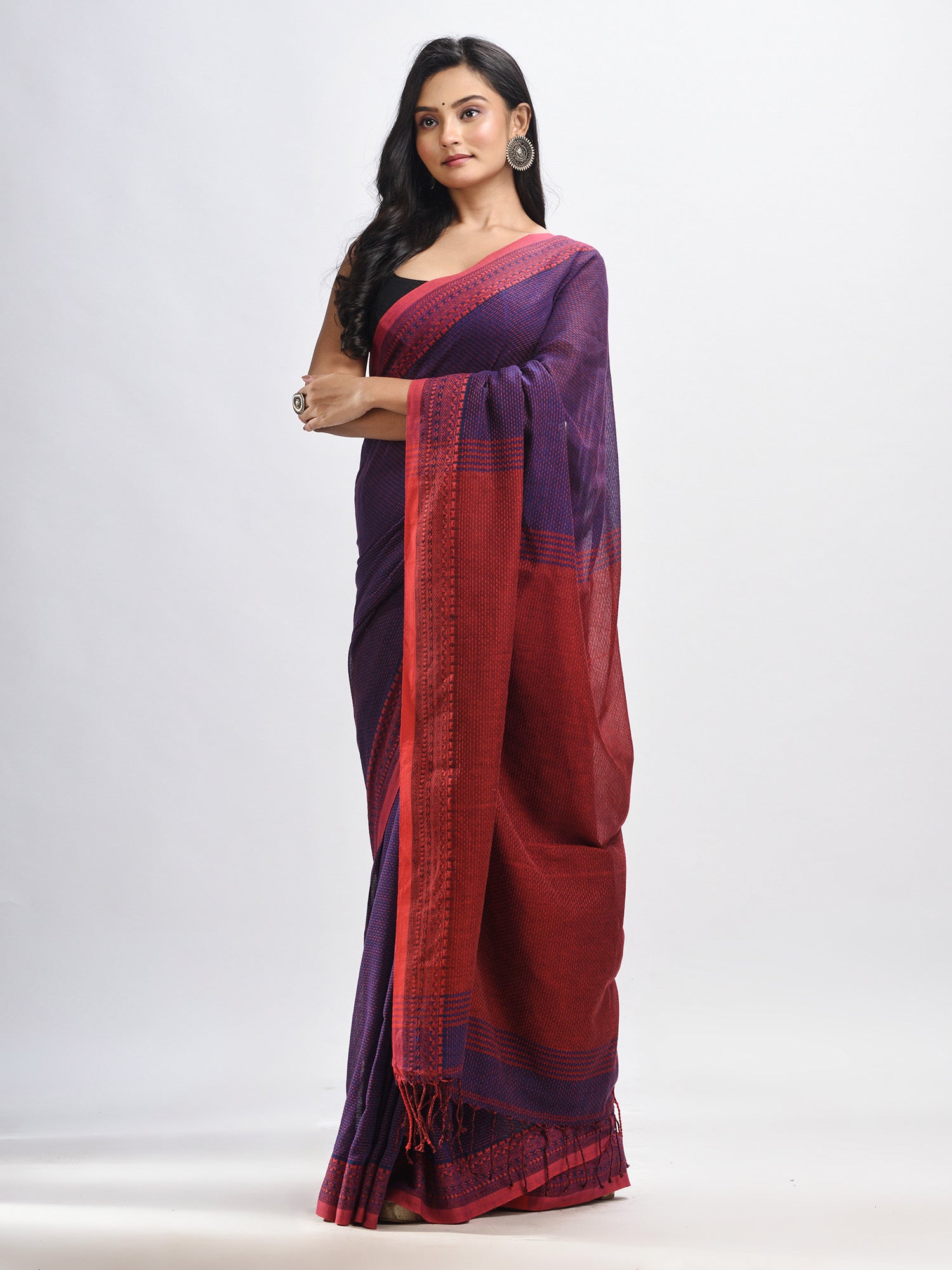 Women's Nevy blue cotton kantha stitch handwoven saree - Angoshobha