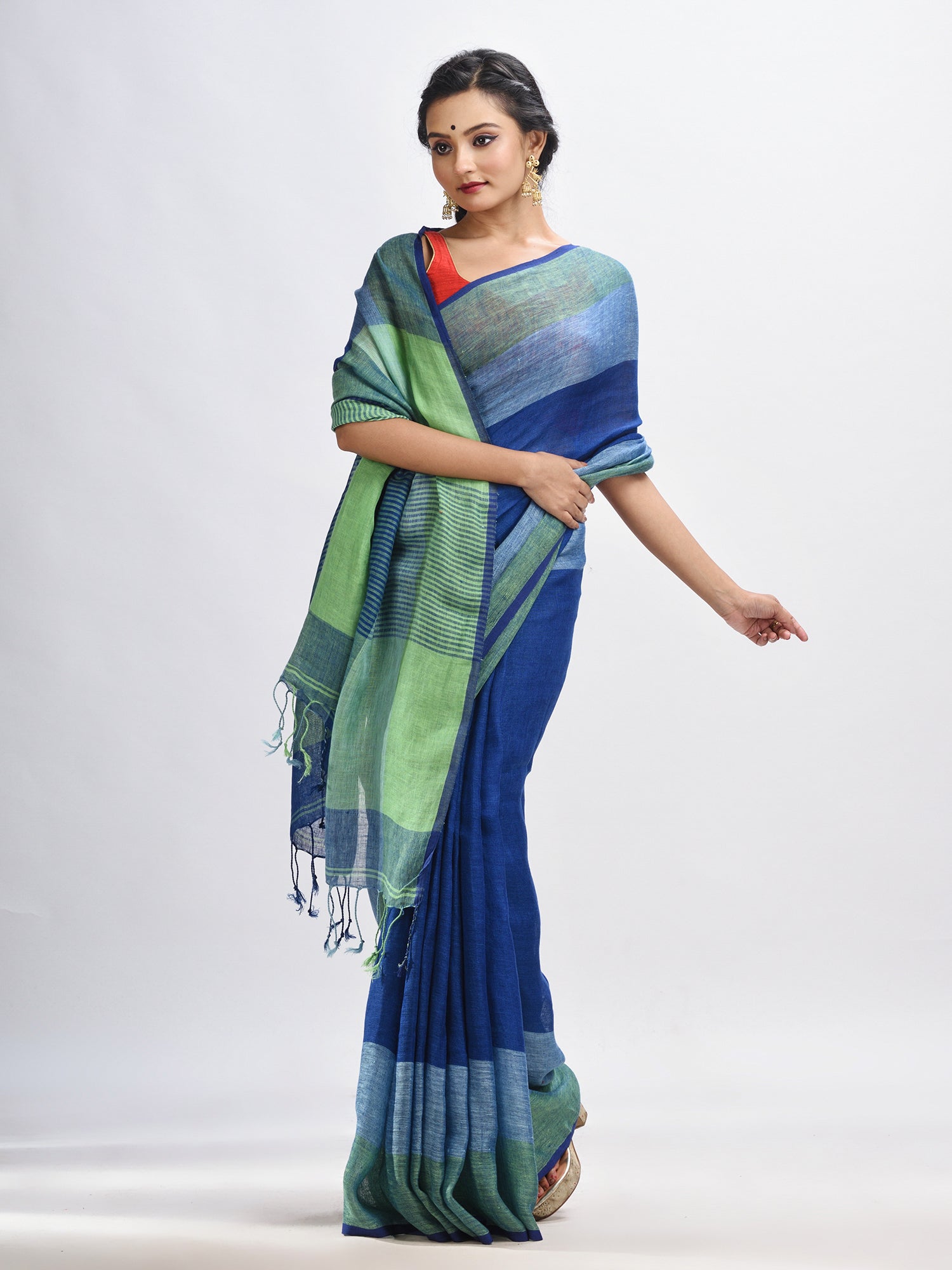 Women's Midnight blue linen with pallu stipe handloom saree - Angoshobha