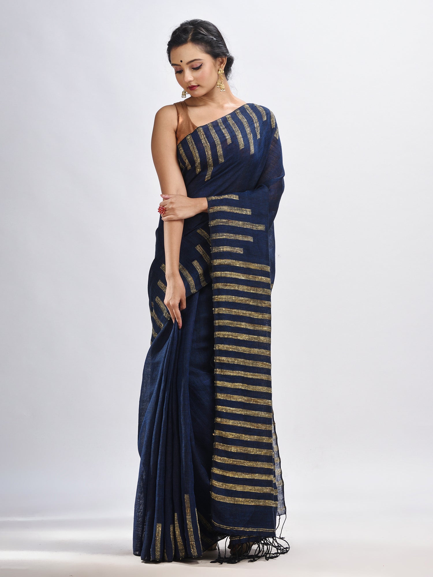 Women's Nevy blue linen harmonium design handloom saree - Angoshobha