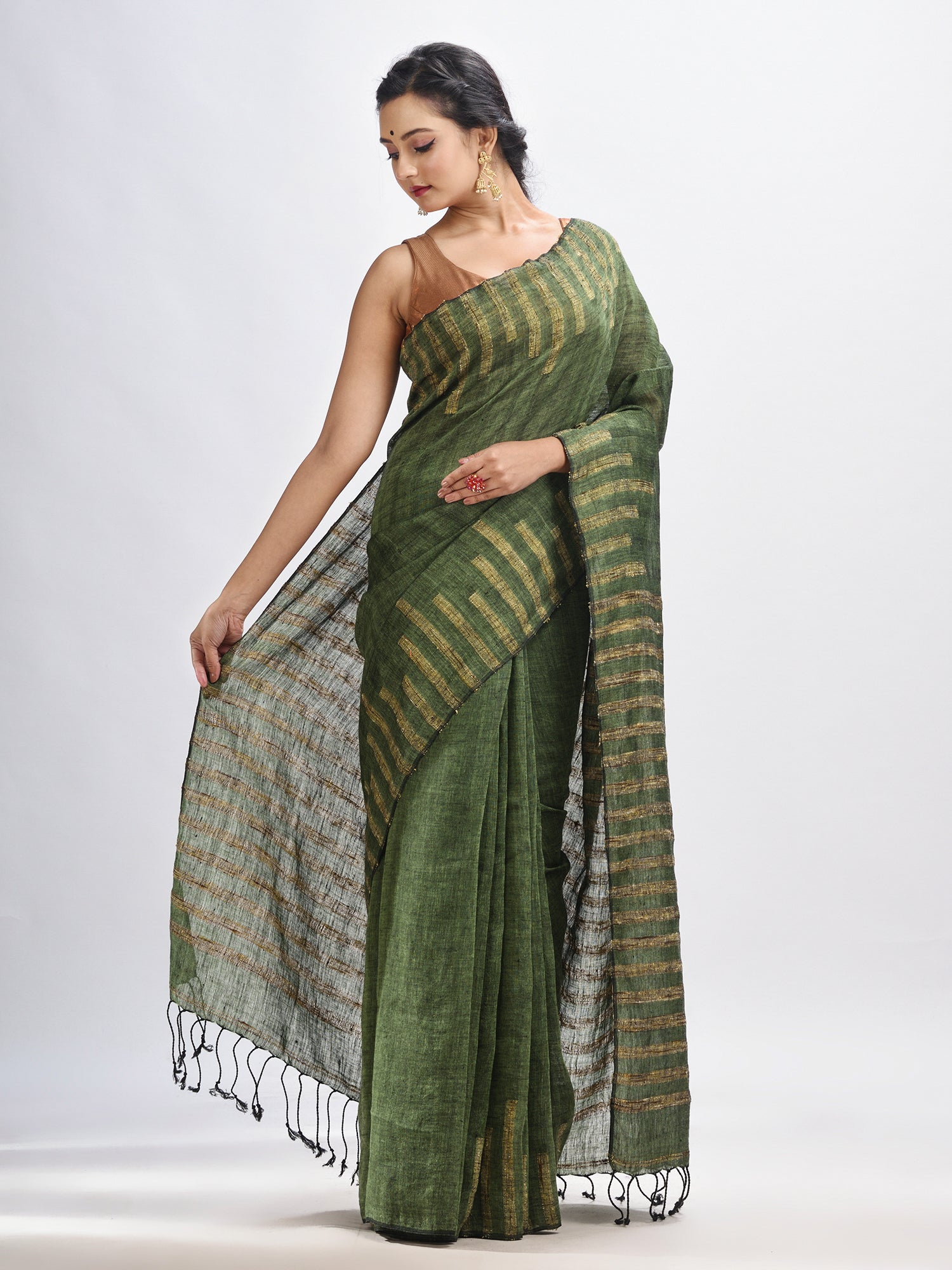 Women's Gorillaz green linen harmonium design handloom saree - Angoshobha