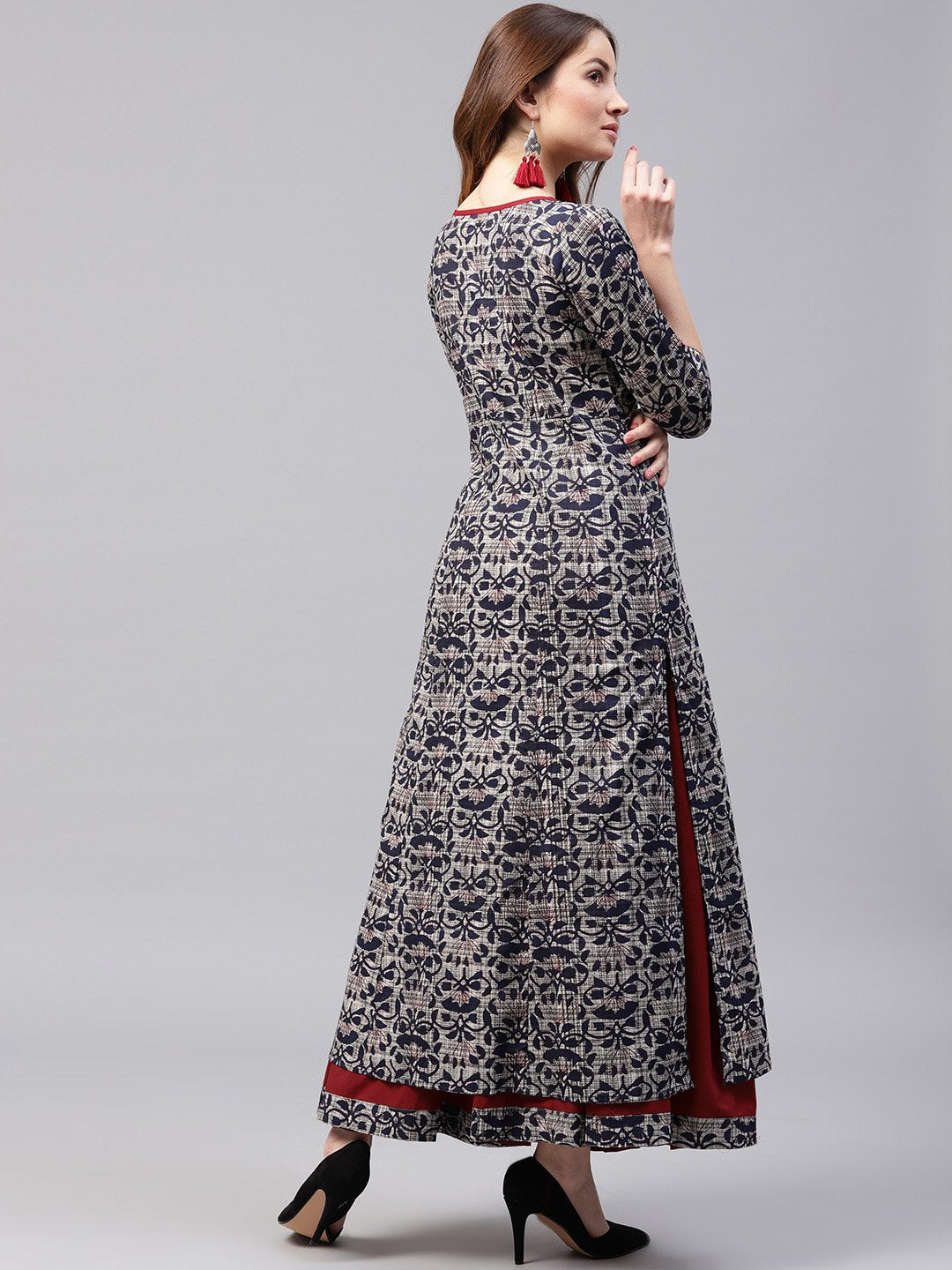 Women's Blue printed 3/4th sleeve cotton kurta with red flared skirt - Nayo Clothing