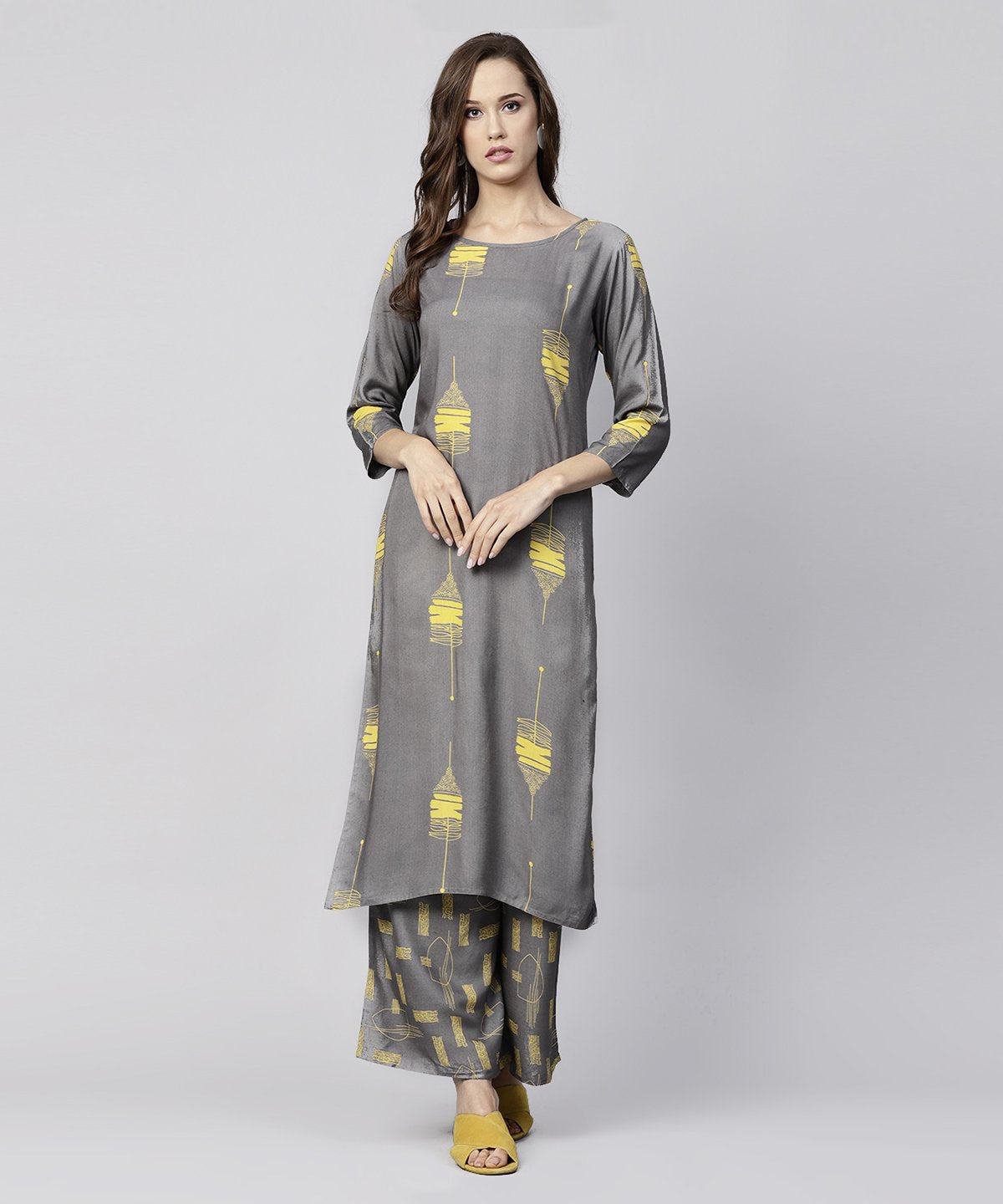 Women's Grey Printed 3/4Th Sleeve Cotton Kurta With Grey Printed Pallazo - Nayo Clothing