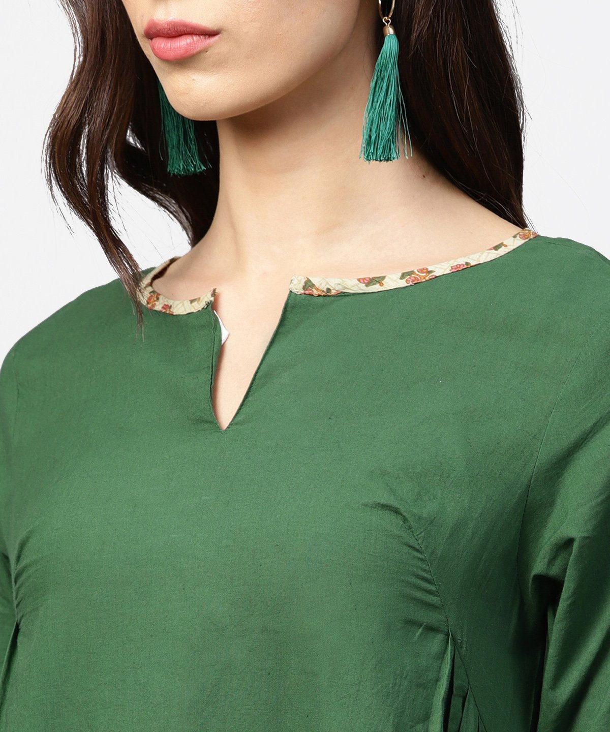 Women's Solid Green 3/4Th Sleeve Side Gathering Cotton Kurta With Printed Pallazo - Nayo Clothing