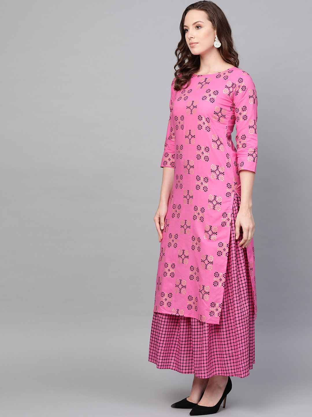 Women's Nayo Pink Three-Quarter Sleeves Printed Straight Pure Cotton Kurta And Skirt Set - Nayo Clothing