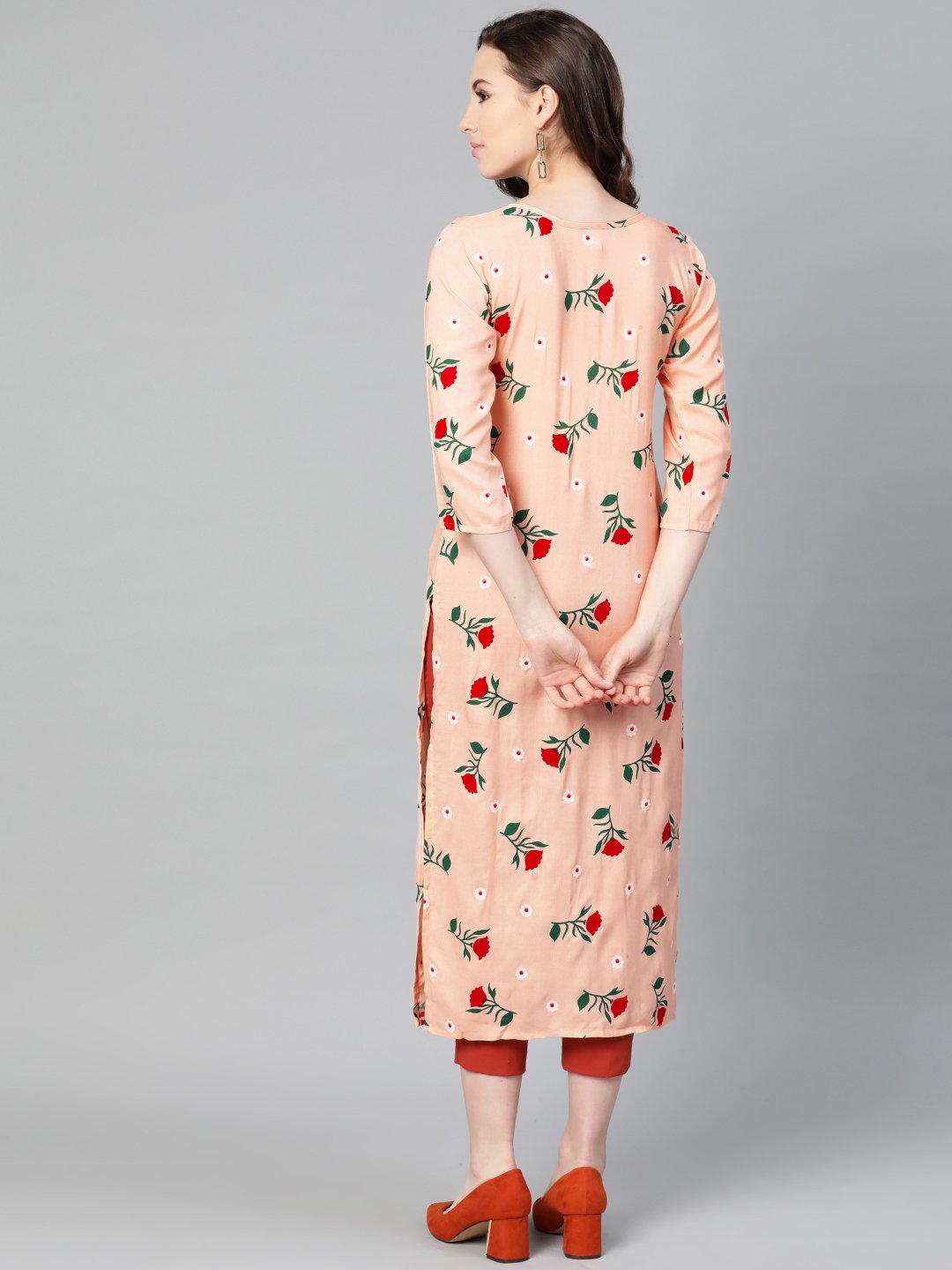Women's Peach Multi Colored Floral Printed Straight Kurta With Round Neck & 3/4 Sleeves - Nayo Clothing