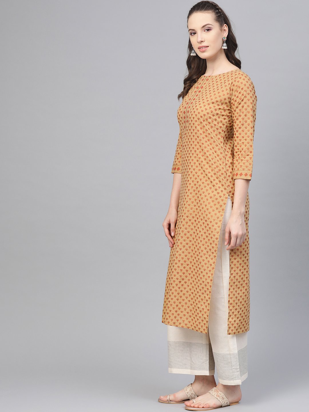 Women's Beige Printed Straight Kurta With Round Neck With 3/4 Sleeves - Nayo Clothing