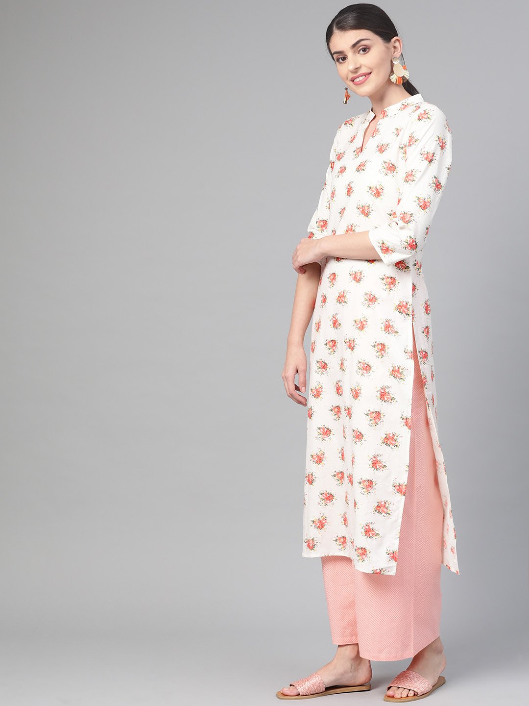 Women's Off White & Peach Straight Floral Printed Kurta And Palazzos Set - Nayo Clothing