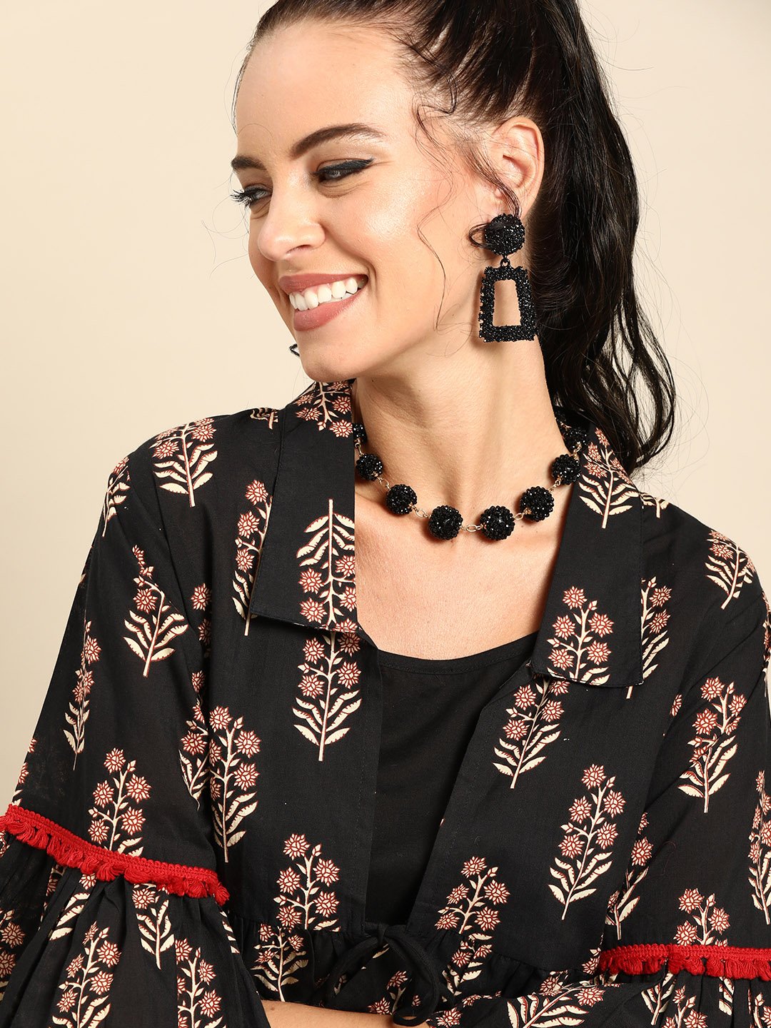 Women's Nayo Black Calf Length Three-Quarter Sleeves Straight Floral Printed Cotton Kurta With Jacket - Nayo Clothing