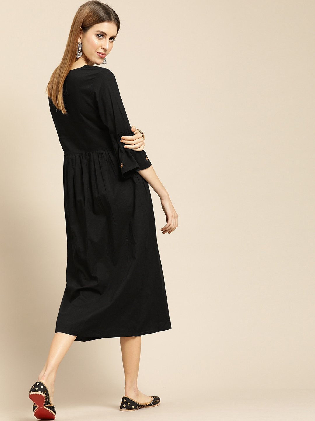 Women's Black Solid Solid Round Neck Cotton A-Line Dress - Nayo Clothing