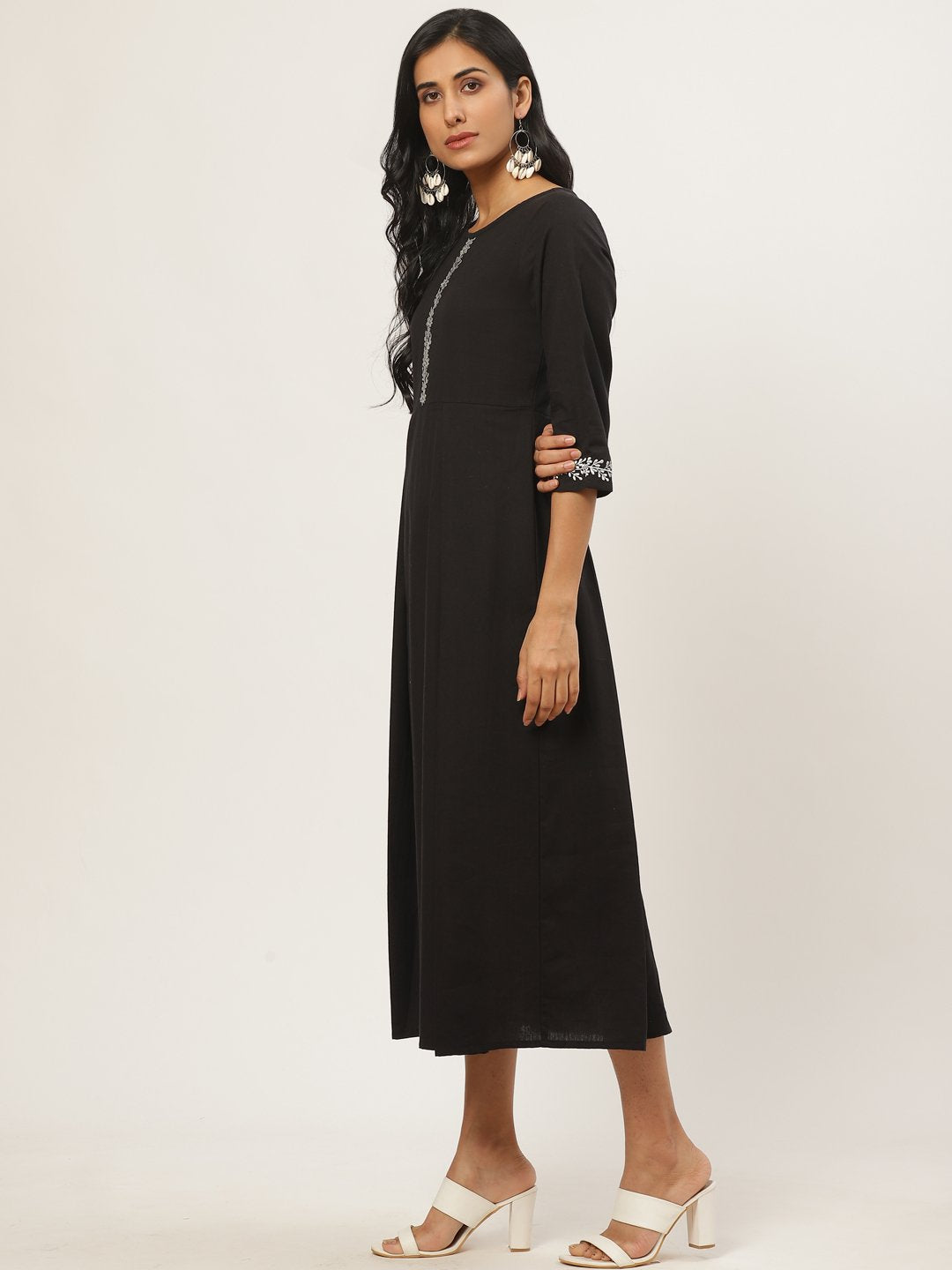 Women's Black Solid Solid Round Neck Cotton Fit And Flare Dress - Nayo Clothing