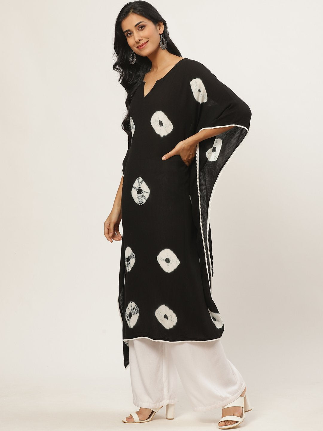 Women's Black Calf Length Short Sleeves Kaftan Bandhani Printed Cotton Kurta - Nayo Clothing