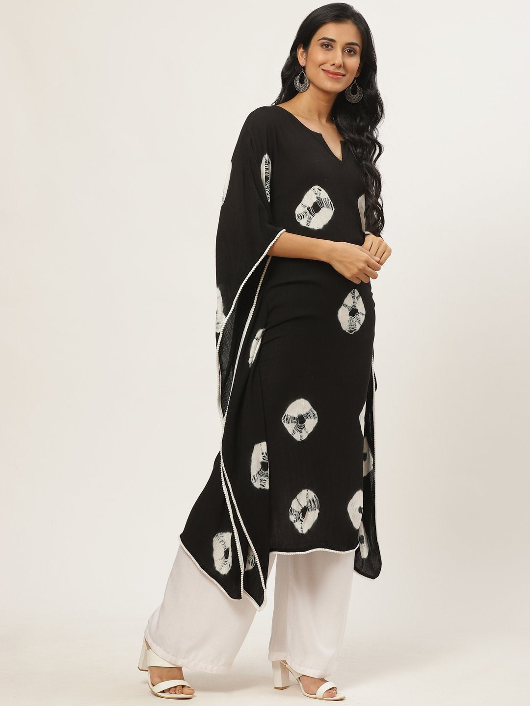 Women's Black Calf Length Short Sleeves Kaftan Bandhani Printed Cotton Kurta - Nayo Clothing