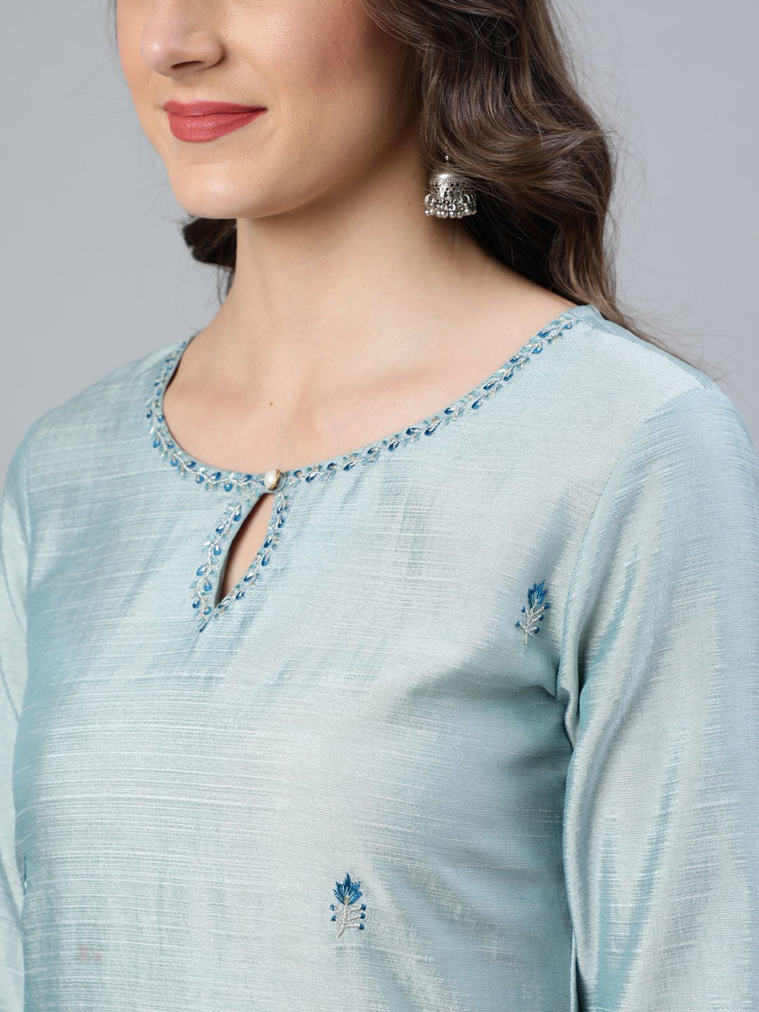 Women's Pastel Blue Embroideres Straight Kurta Plazzo & Net Dupatta - Nayo Clothing
