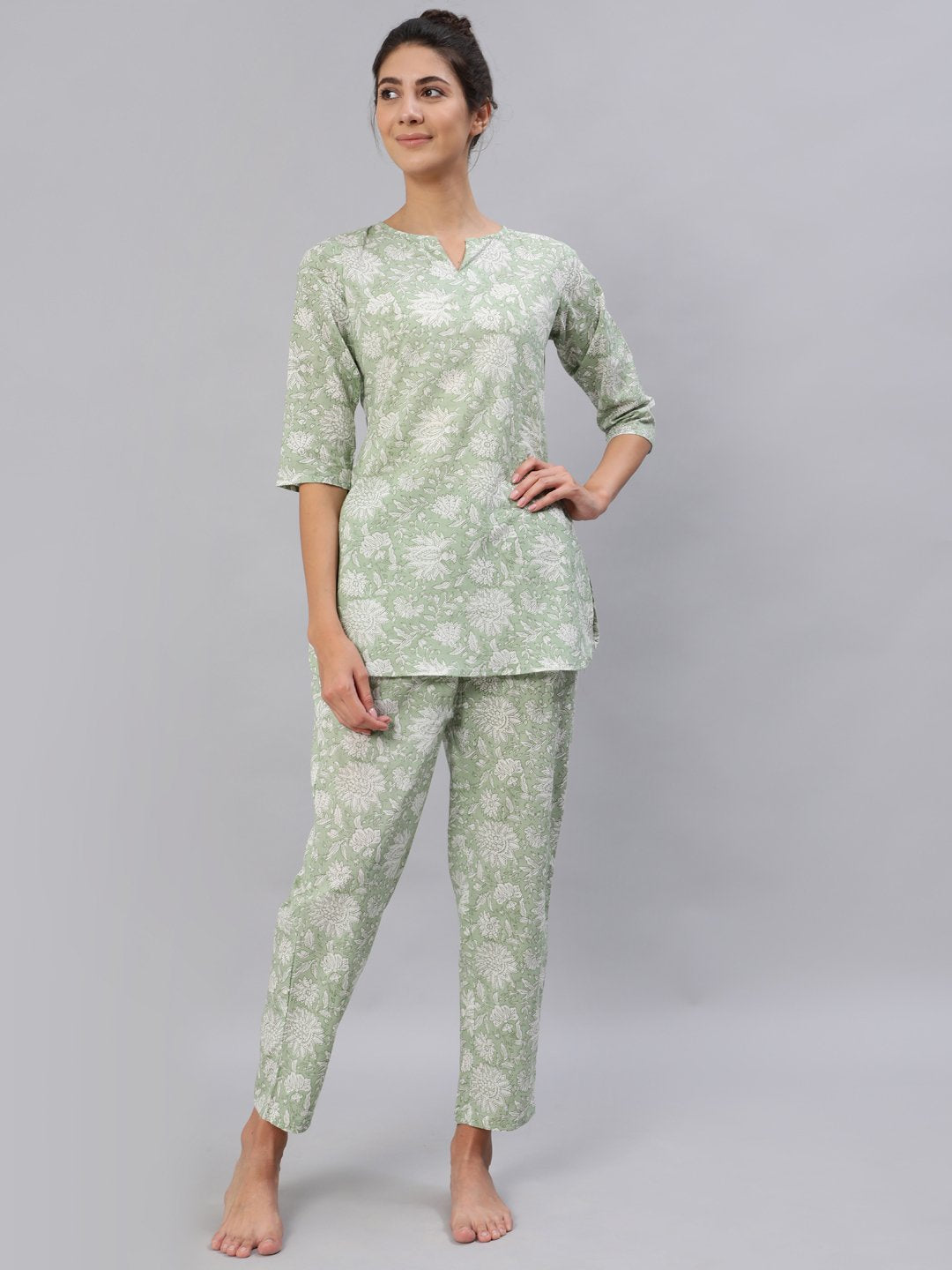 Women's Green Floral Printed Night Suit Set - Nayo Clothing