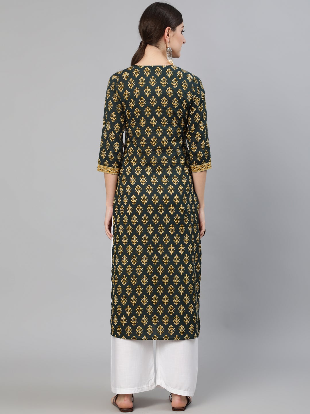 Women's Green Ethnic Printed Straight Kurta With Three Quarter Sleeves - Nayo Clothing
