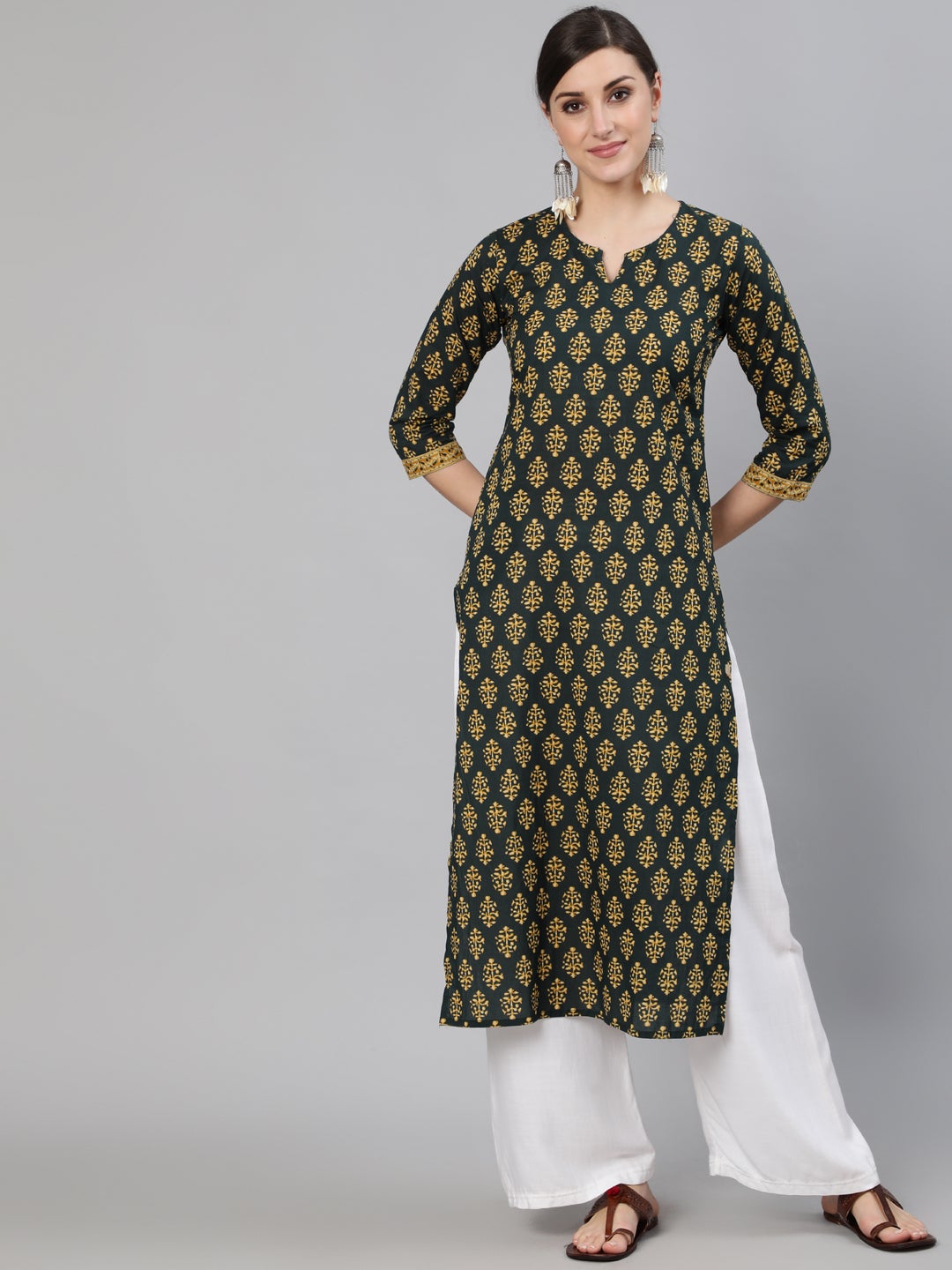 Women's Green Ethnic Printed Straight Kurta With Three Quarter Sleeves - Nayo Clothing