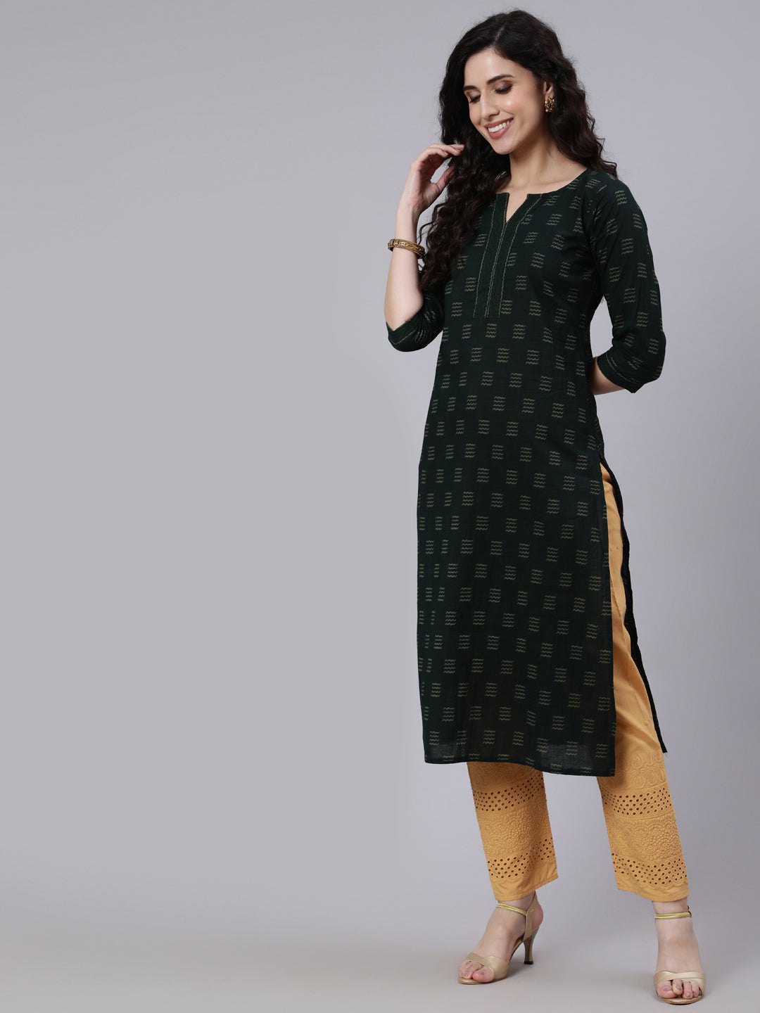 Women's Green Ikat Print With Round Neck Straight Kurta - Nayo Clothing