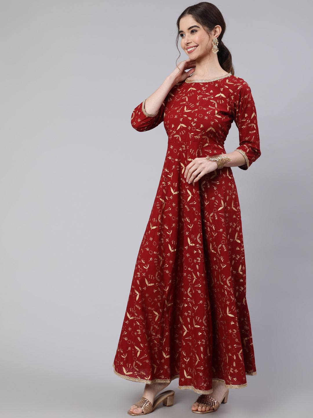 Women's Wome Maroon Printed Flared Dress With Three quarter Sleeves - Nayo Clothing