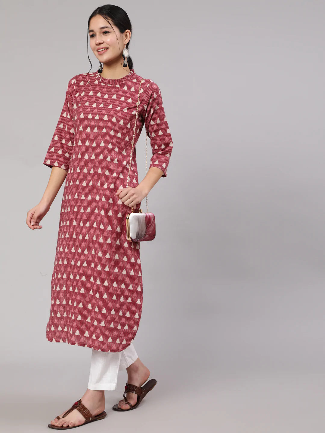 Women's Mauve Ethnic Printed Straight Kurta With Three Quarter Sleeves - Nayo Clothing