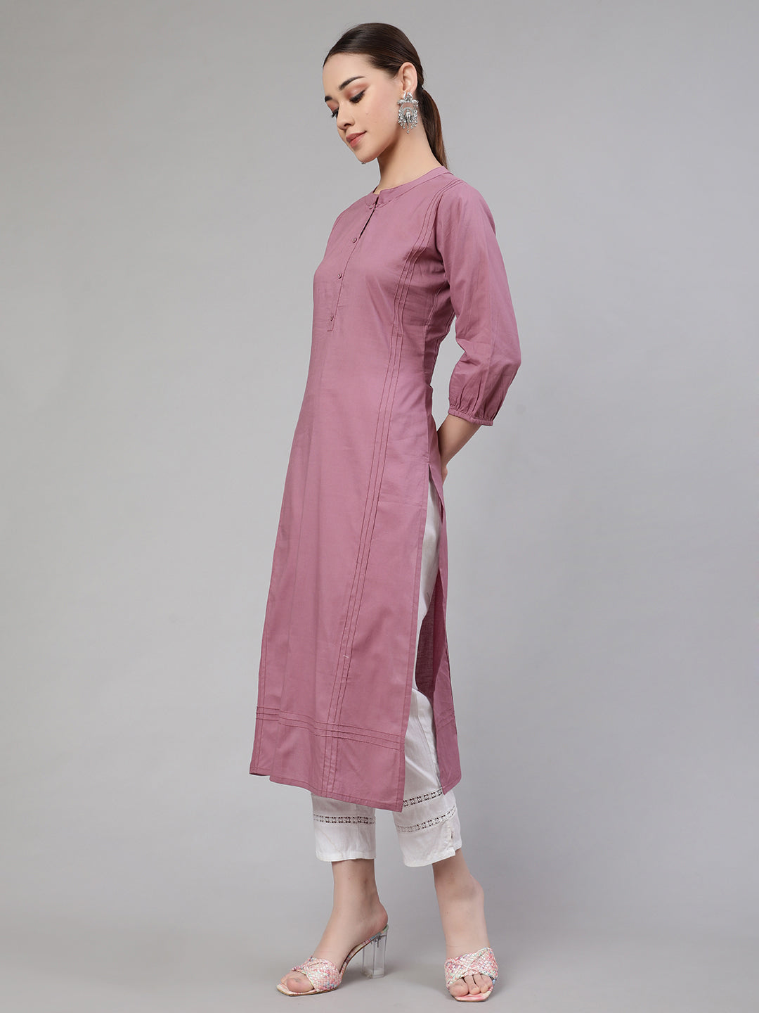 Women's Mauve Straight Kurta With Three Quarter Sleeves - Nayo Clothing